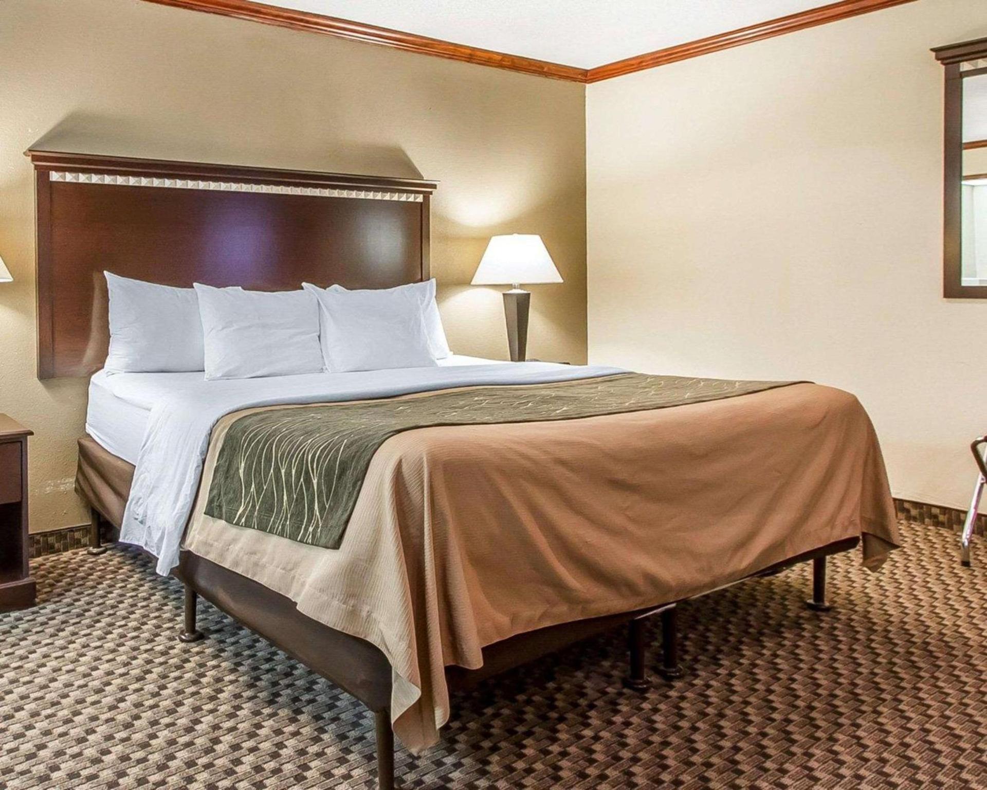 Quality Inn Macomb near University Area photo 27