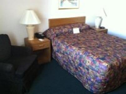Country Haven Inn photo 8