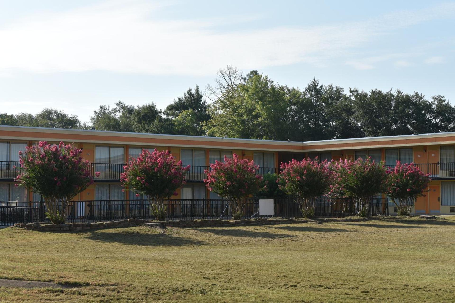 Homeplace Inn photo 43