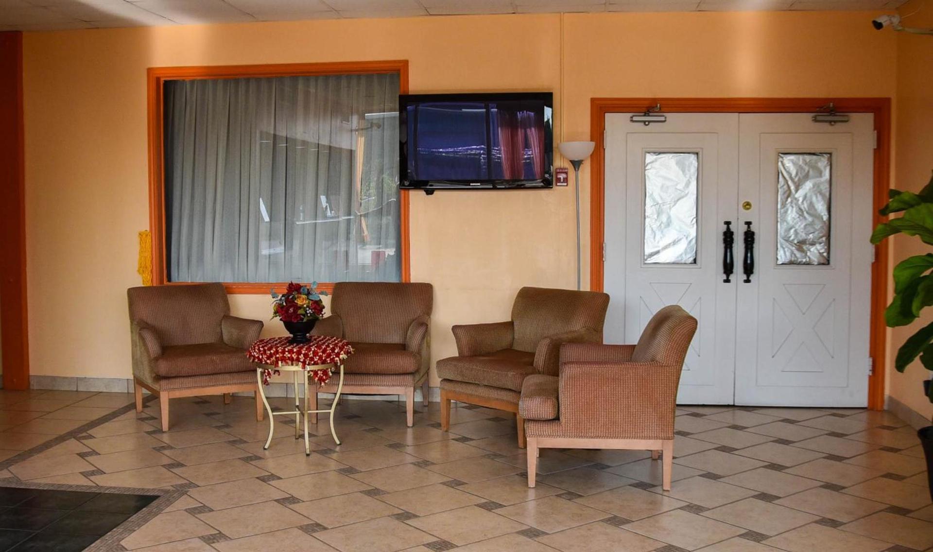 Homeplace Inn photo 37
