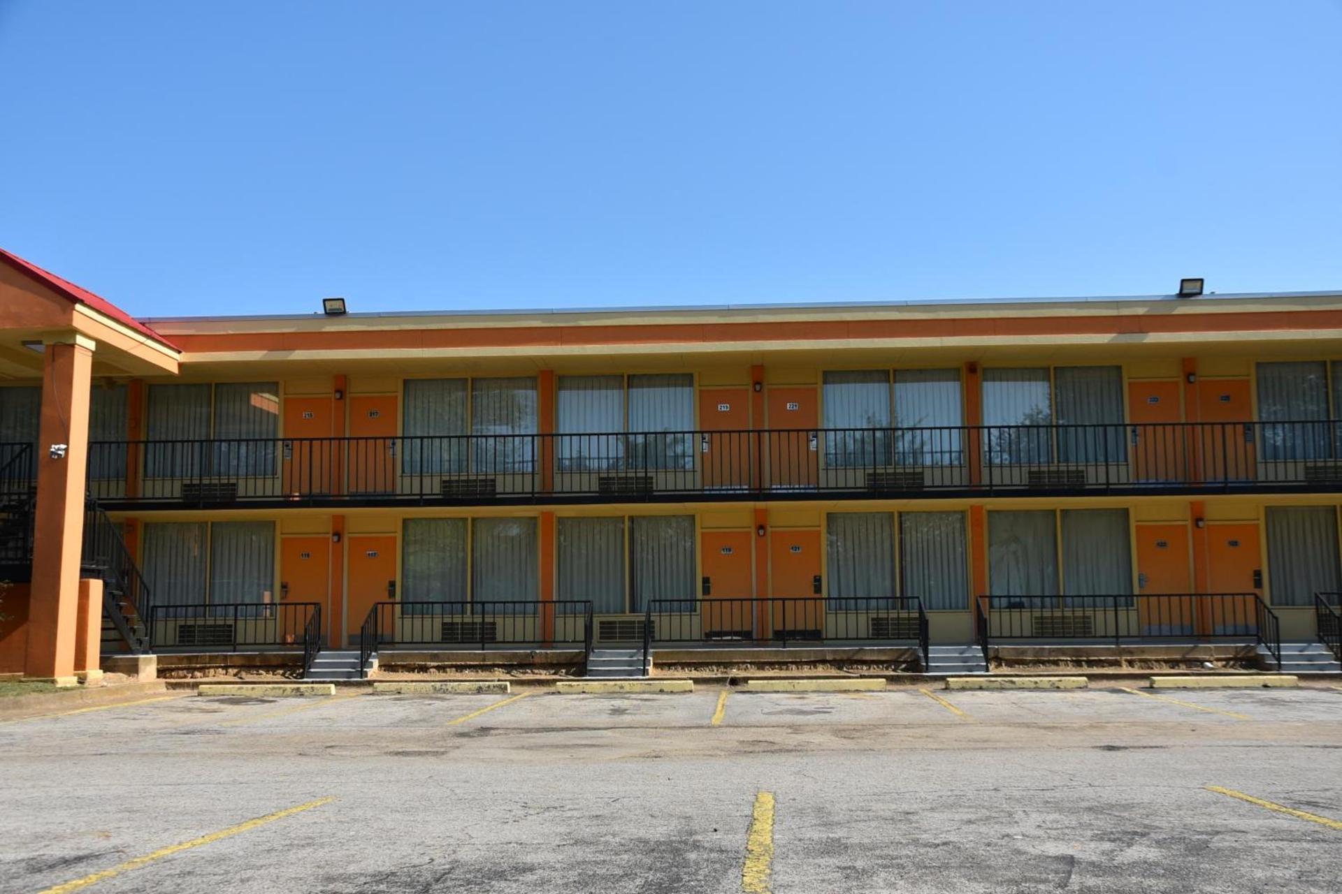 Homeplace Inn photo 86