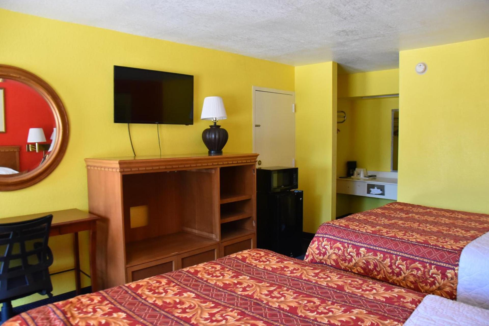 Homeplace Inn photo 24