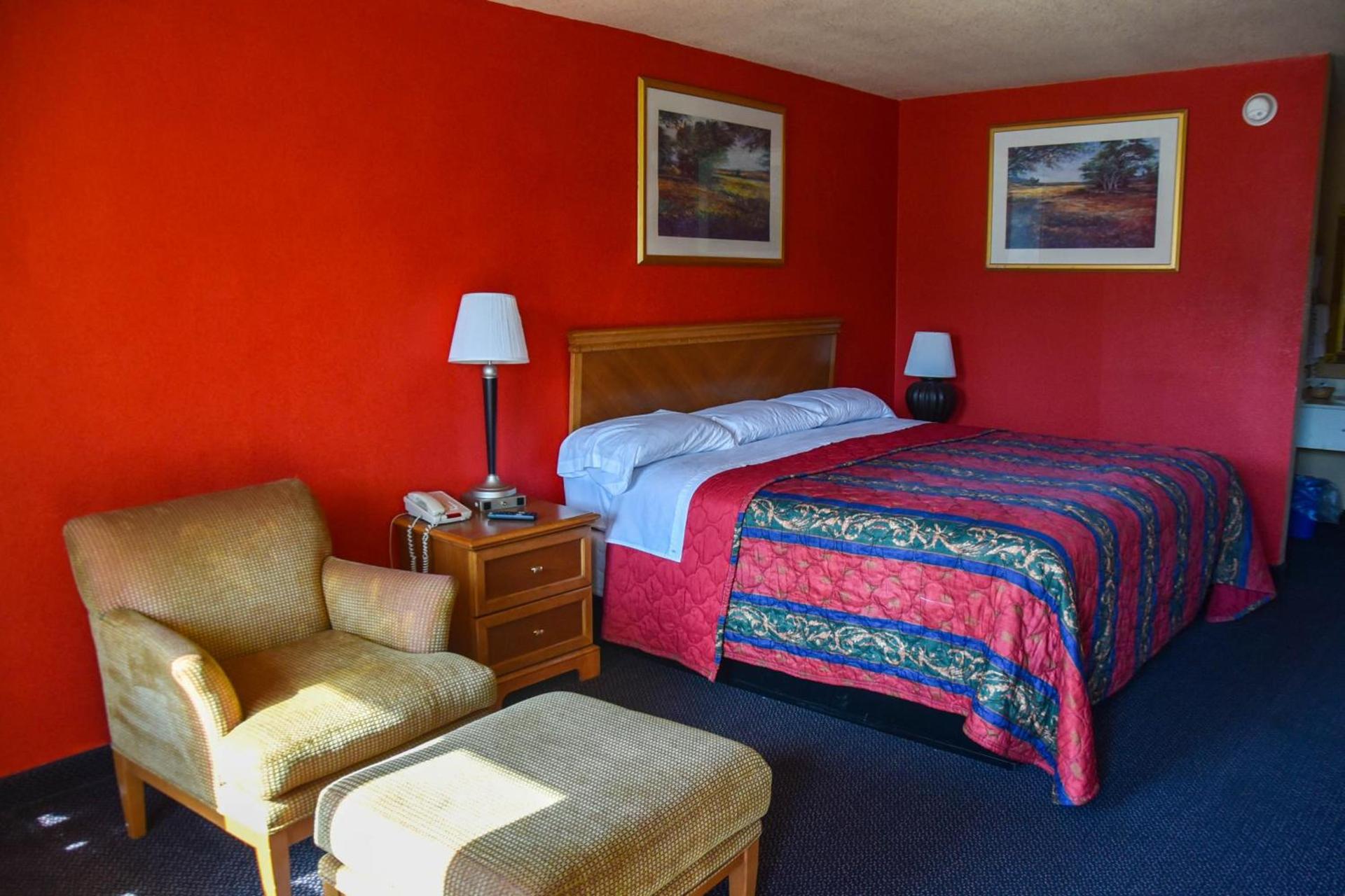 Homeplace Inn photo 28
