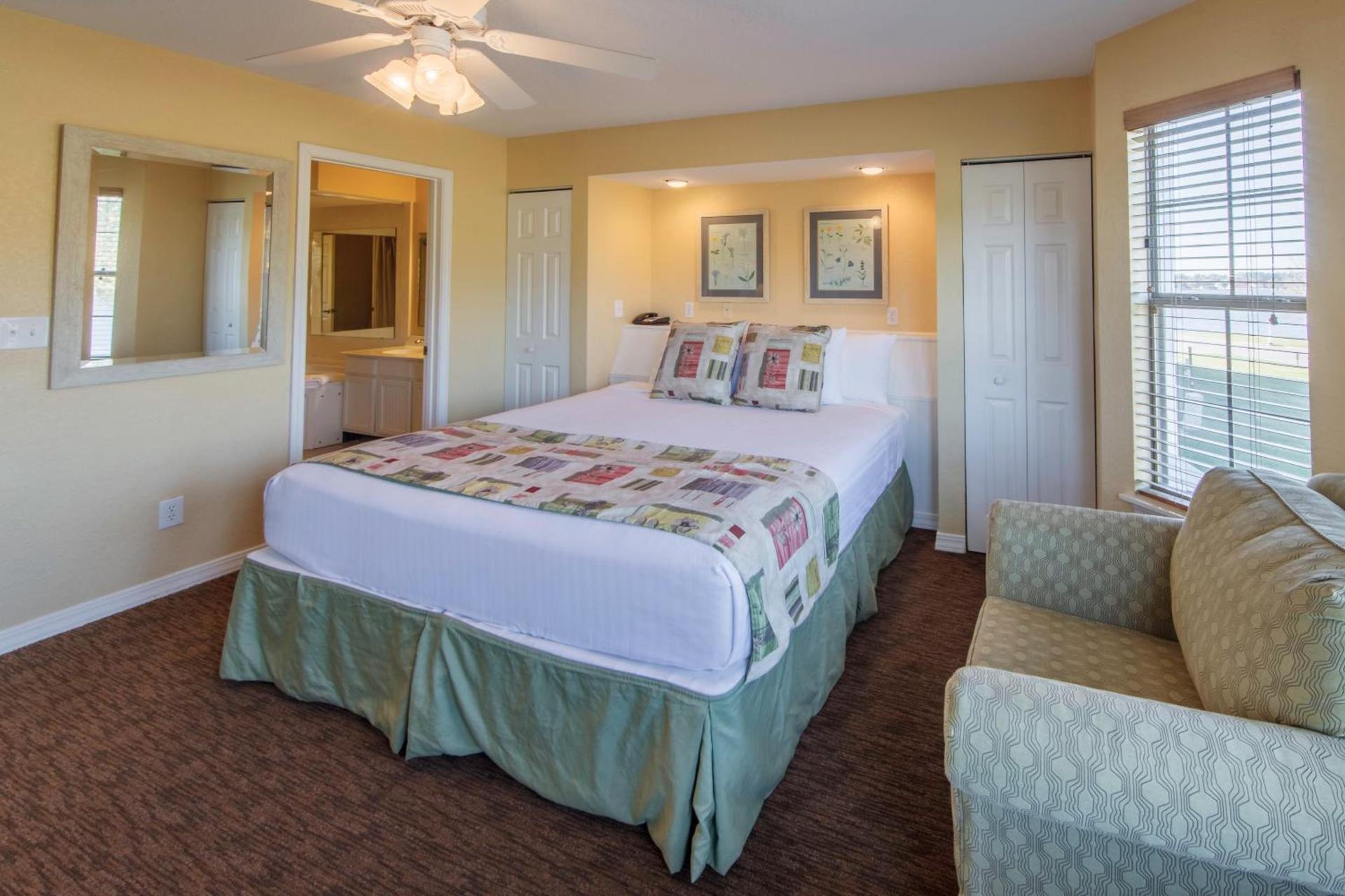 Holiday Inn Club Vacations Piney Shores Resort at Lake Conroe photo 56