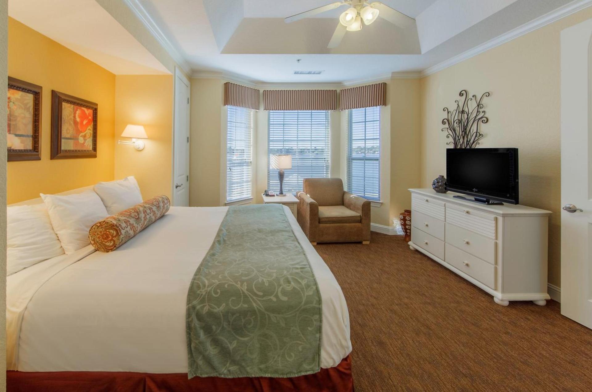 Holiday Inn Club Vacations Piney Shores Resort at Lake Conroe photo 100