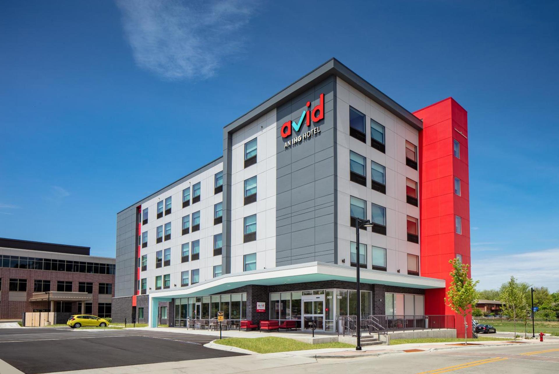 avid hotels - Madison - Monona by IHG photo 1