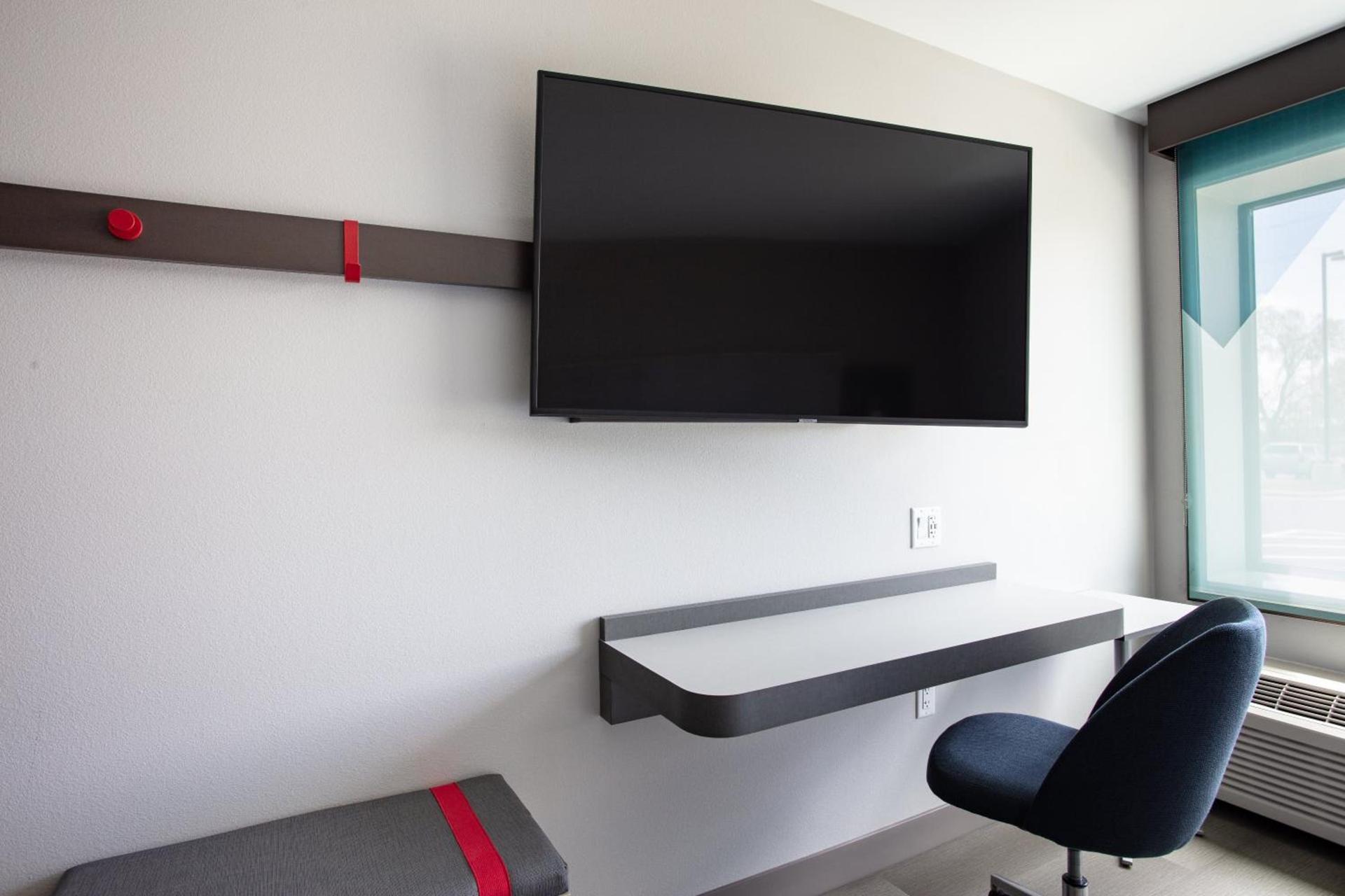 avid hotels - Madison - Monona by IHG photo 47