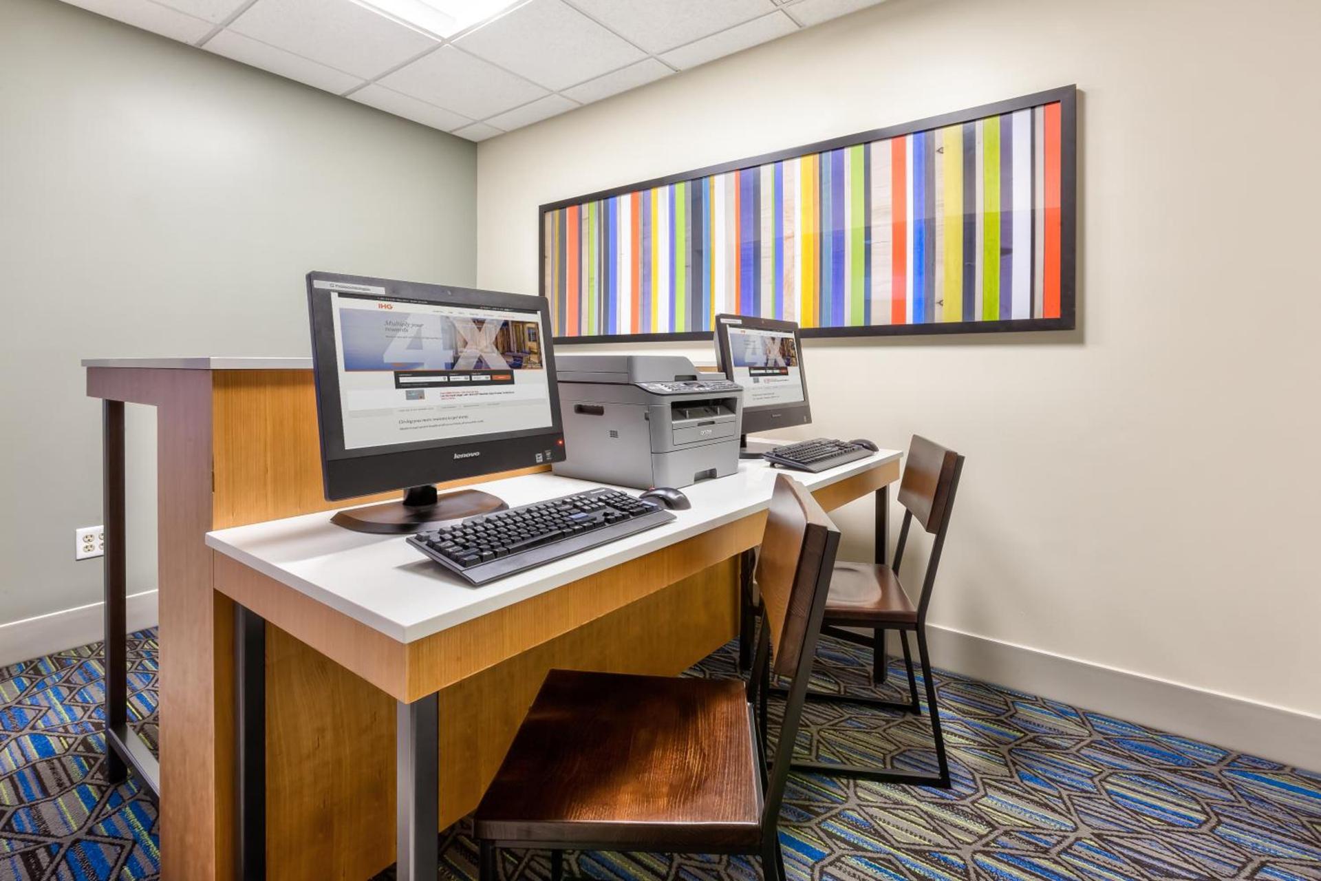 Holiday Inn Express & Suites - Effingham by IHG photo 12