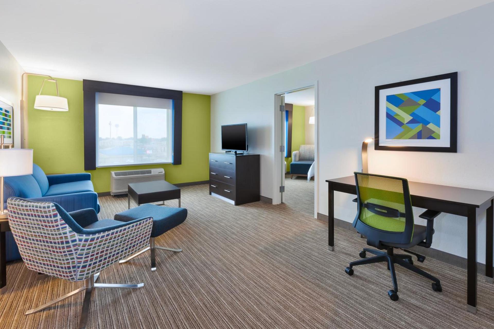 Holiday Inn Express & Suites - Effingham by IHG photo 26