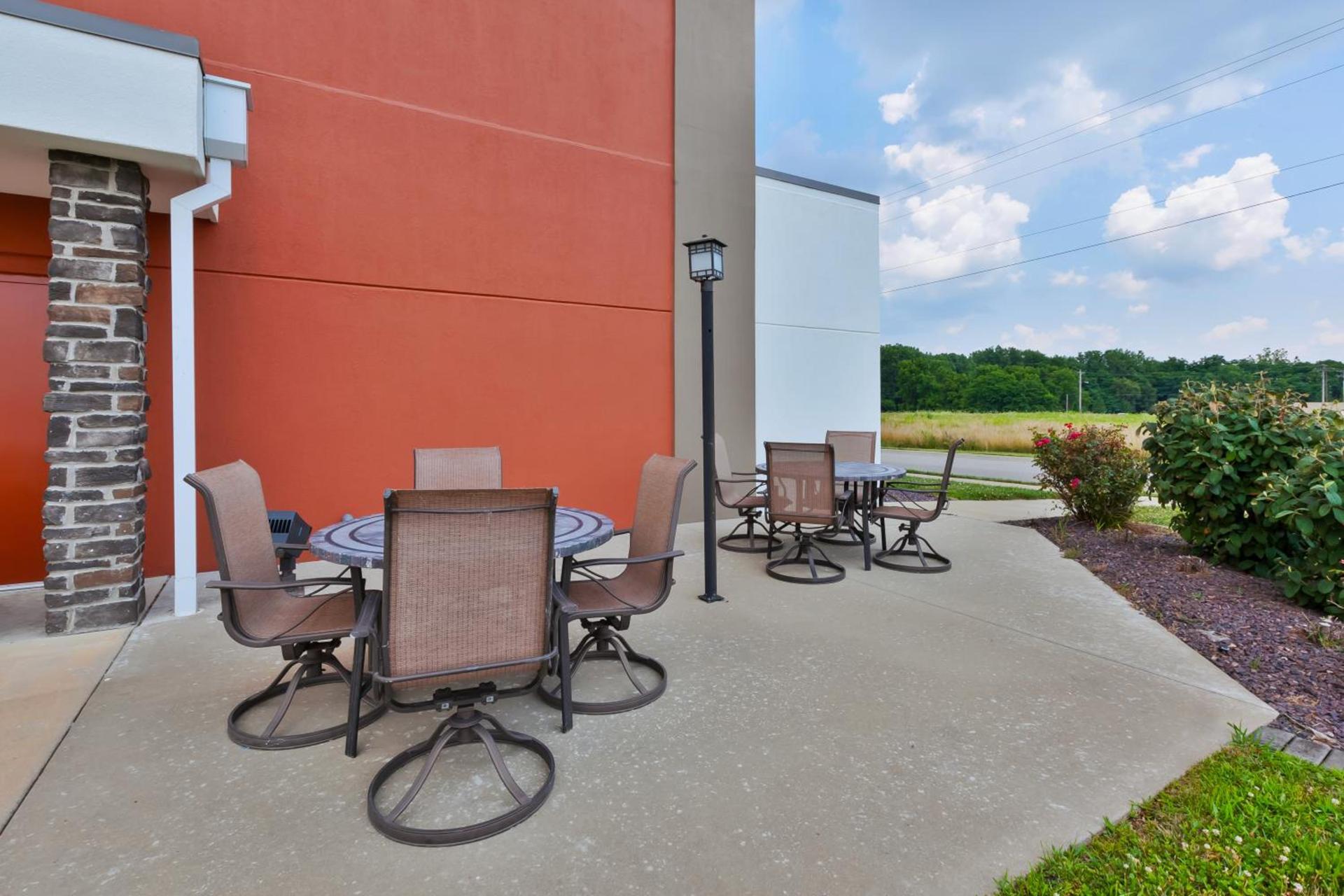 Holiday Inn Express & Suites - Effingham by IHG photo 20