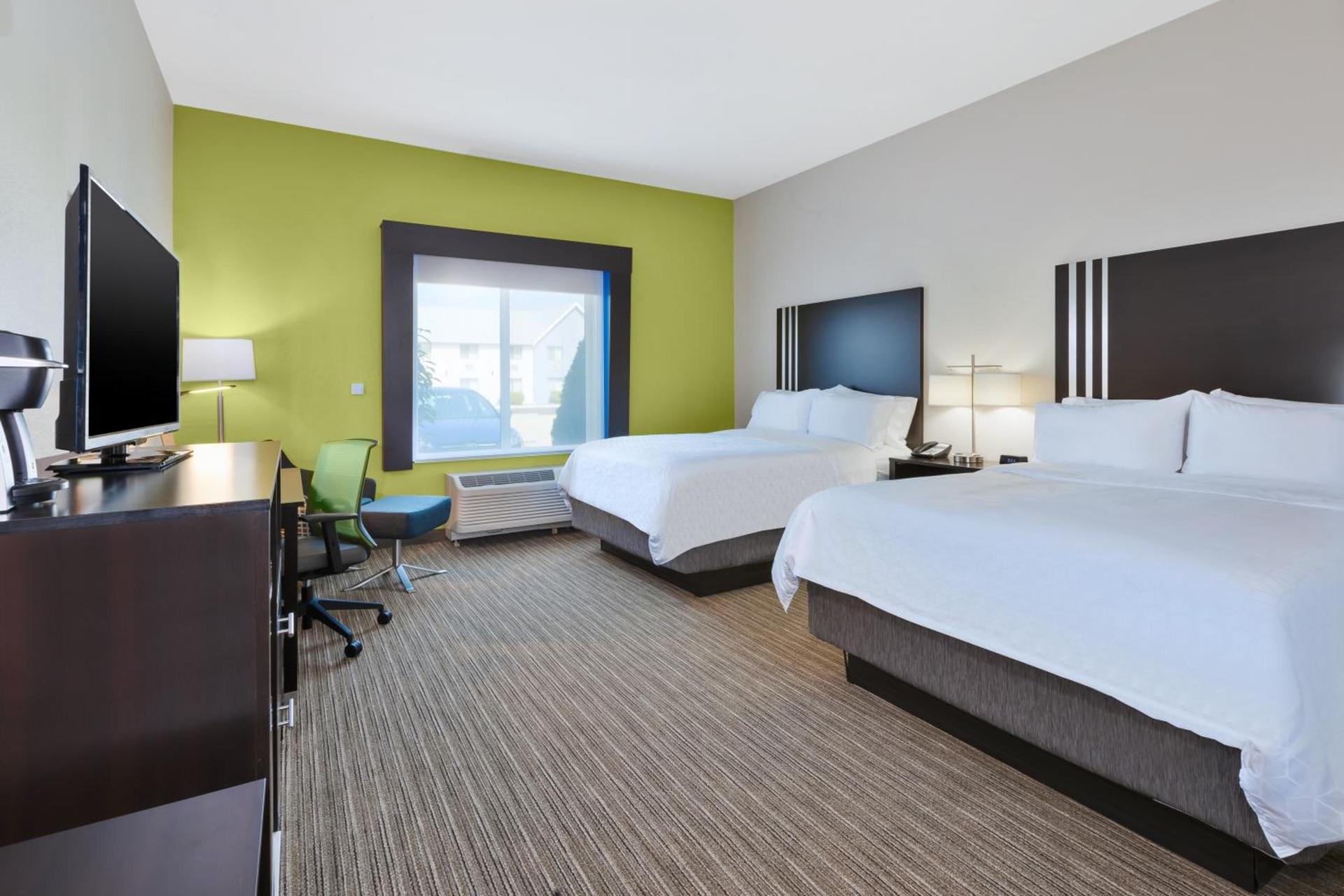Holiday Inn Express & Suites - Effingham by IHG photo 17