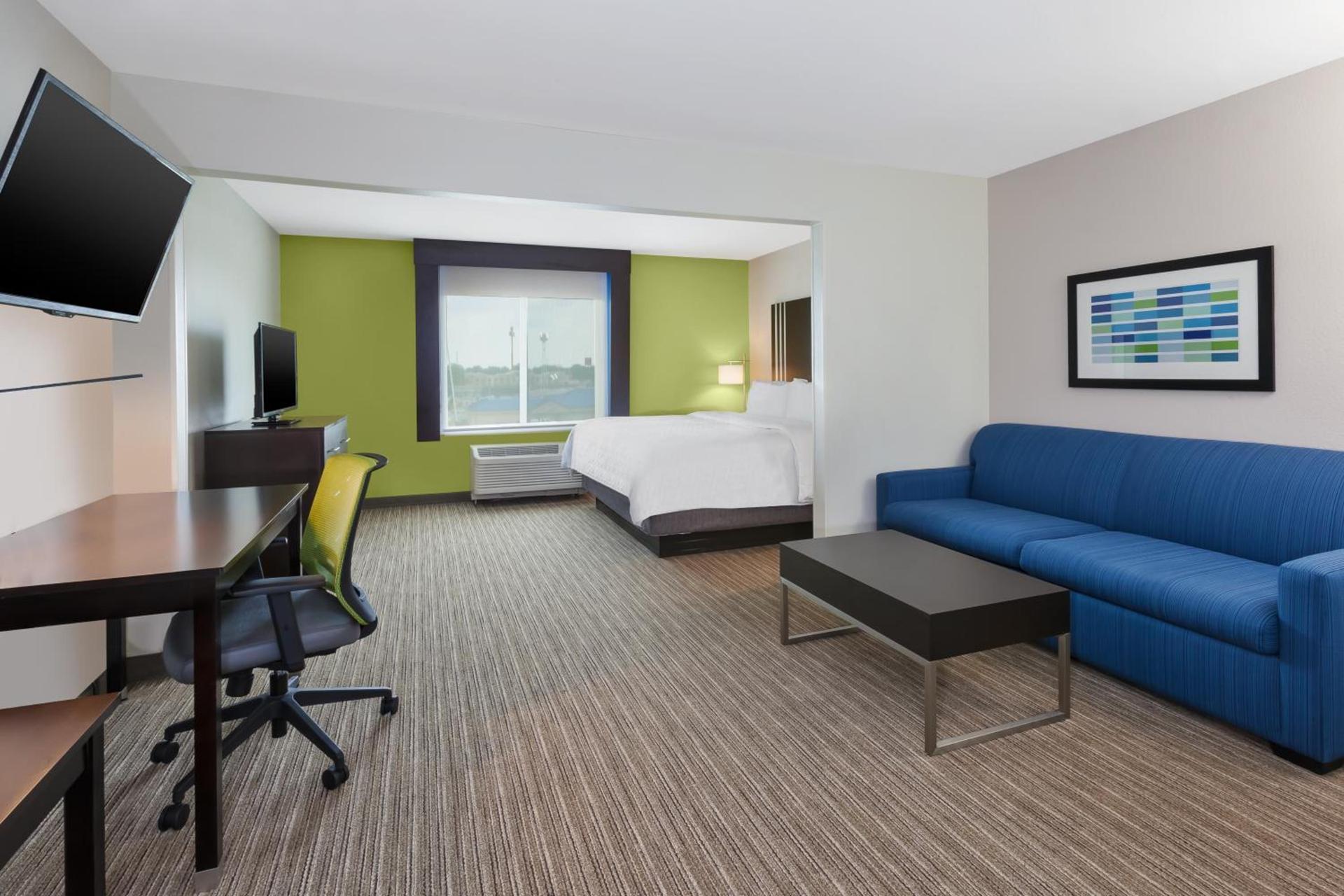 Holiday Inn Express & Suites - Effingham by IHG photo 8