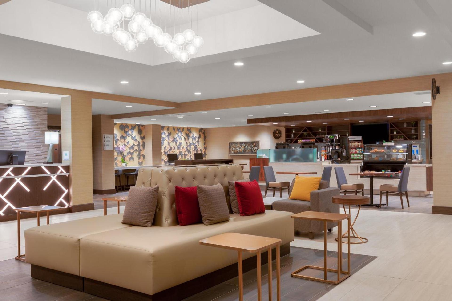 Holiday Inn La Mirada Buena Park by IHG photo 20