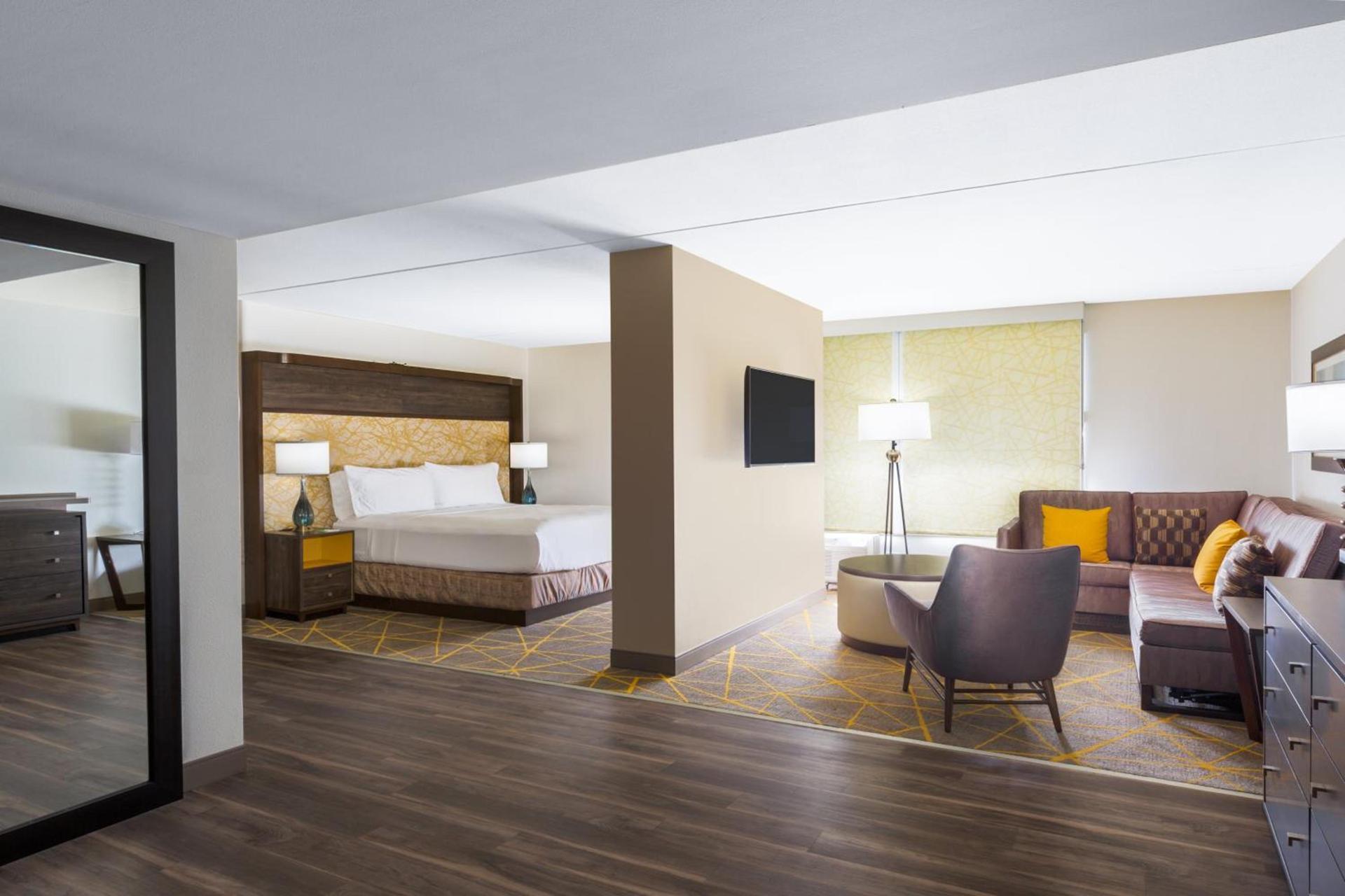 Holiday Inn La Mirada Buena Park by IHG photo 19