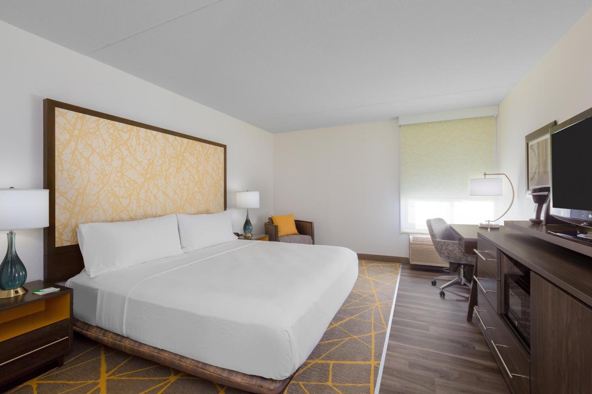 Holiday Inn La Mirada Buena Park by IHG photo 14
