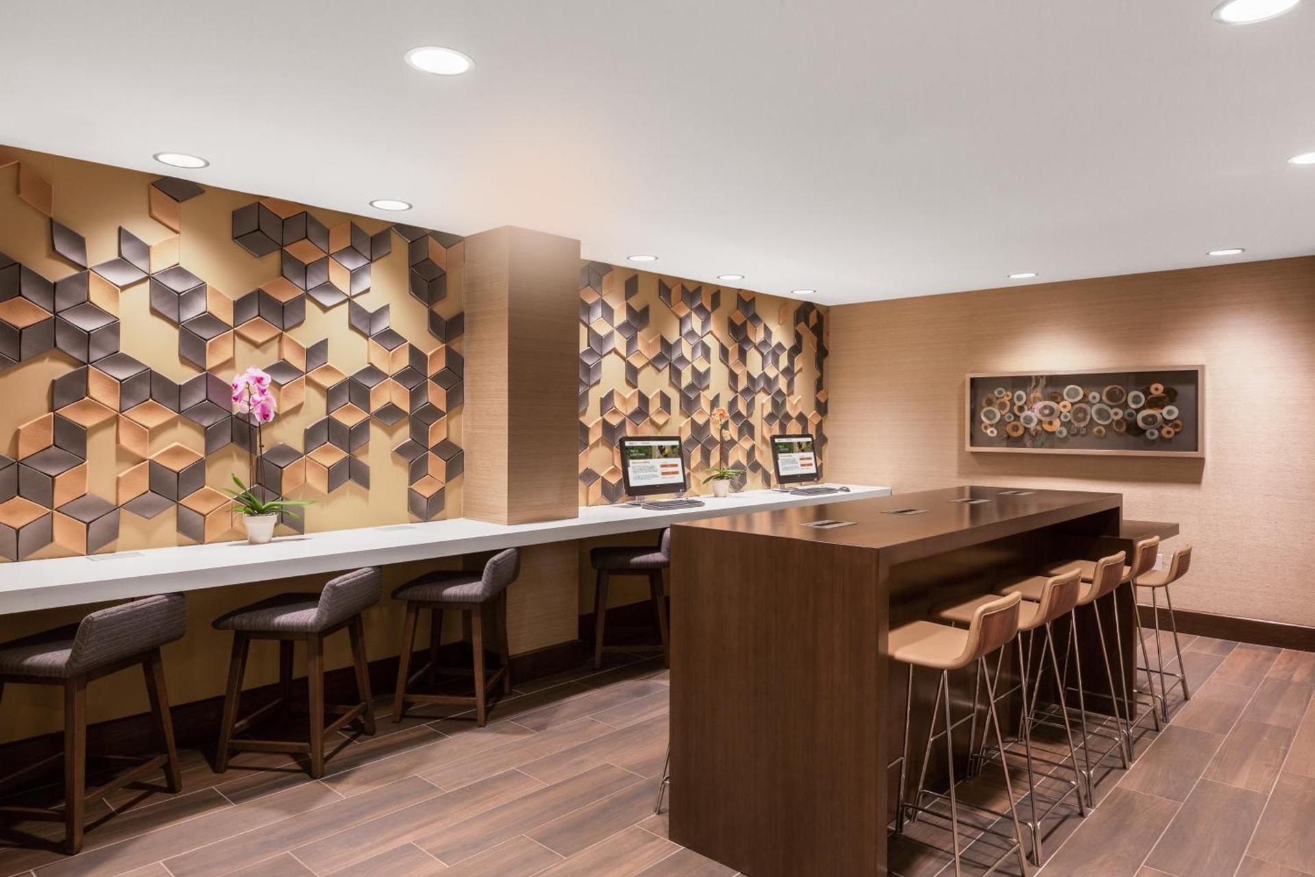 Holiday Inn La Mirada Buena Park by IHG photo 31