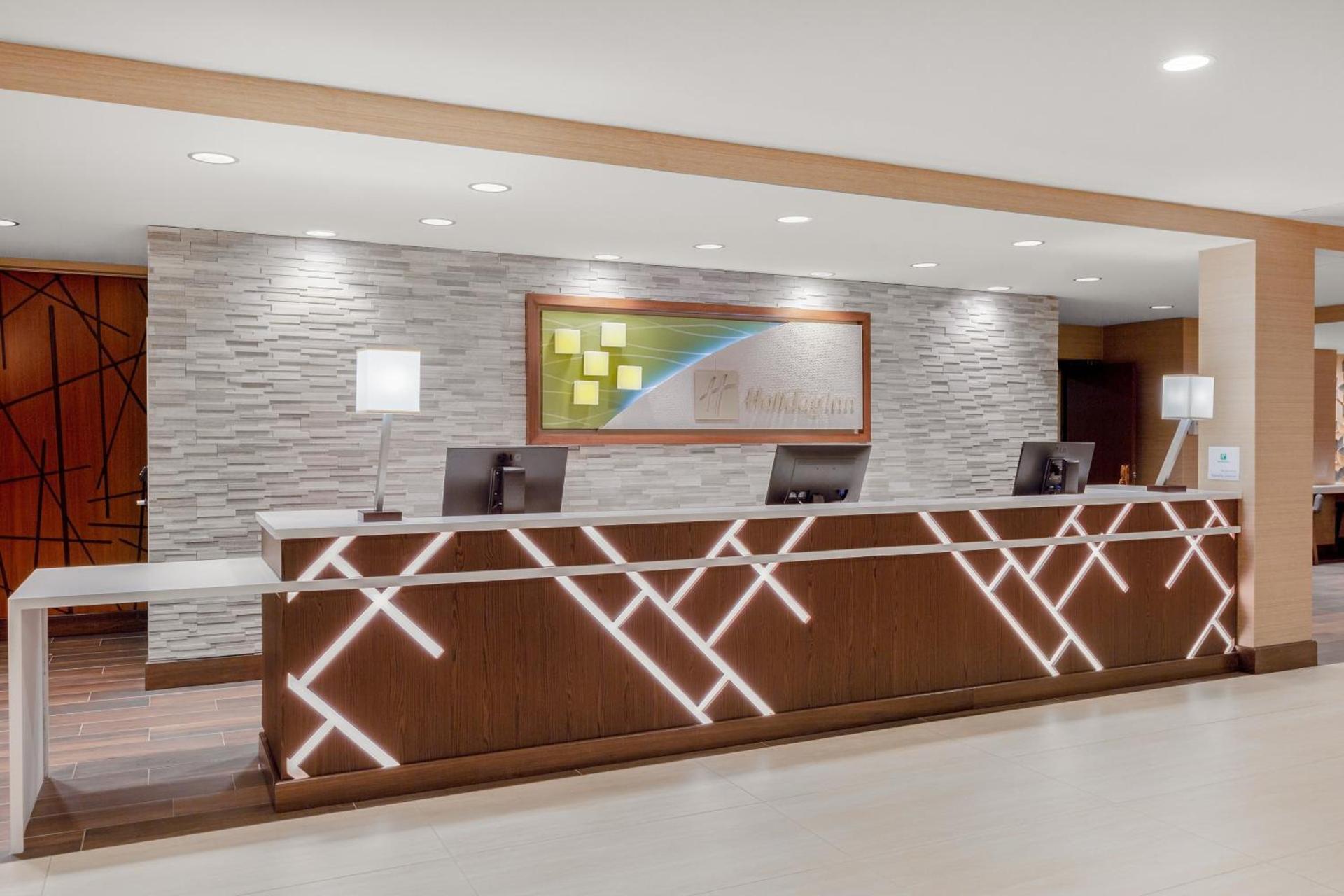 Holiday Inn La Mirada Buena Park by IHG photo 21