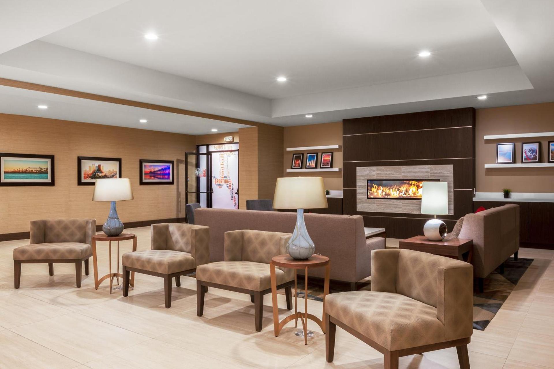 Holiday Inn La Mirada Buena Park by IHG photo 24