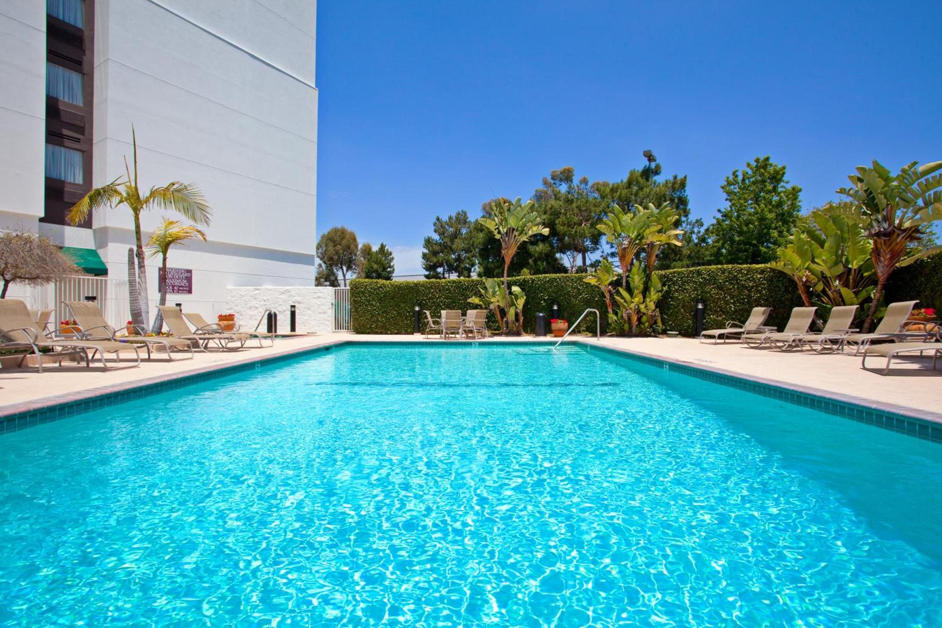 Holiday Inn La Mirada Buena Park by IHG photo 28
