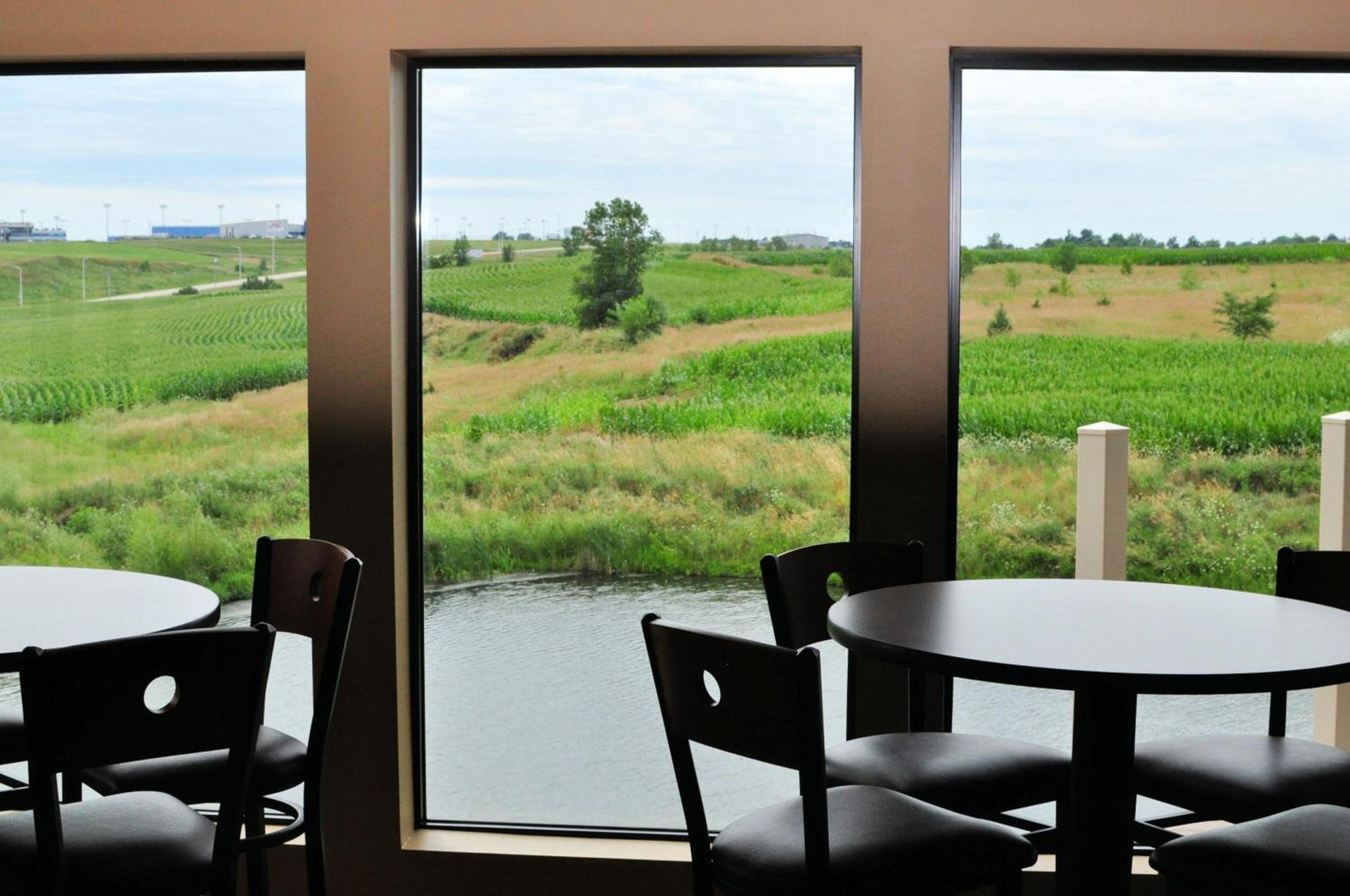 Cobblestone Inn & Suites - Newton photo 30