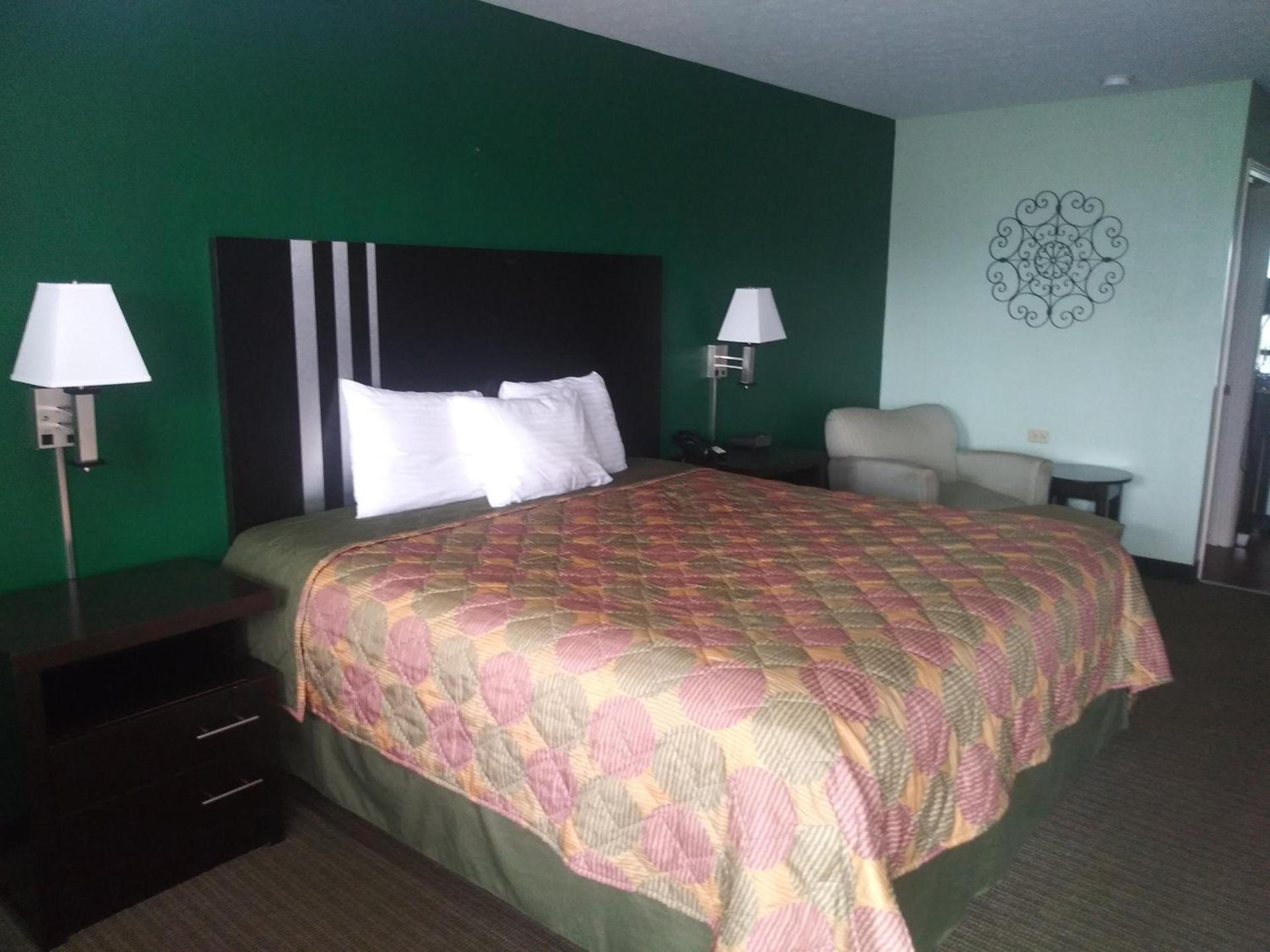 Hearthstone Inn photo 7