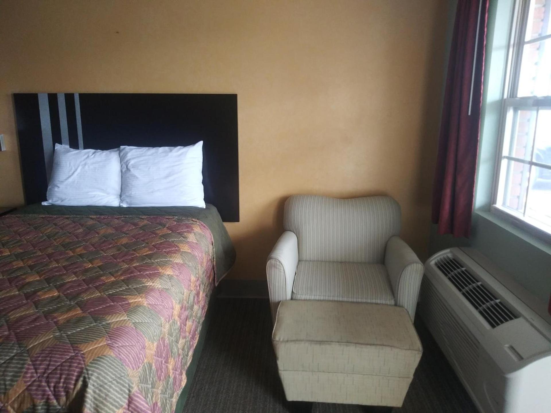 Hearthstone Inn photo 3
