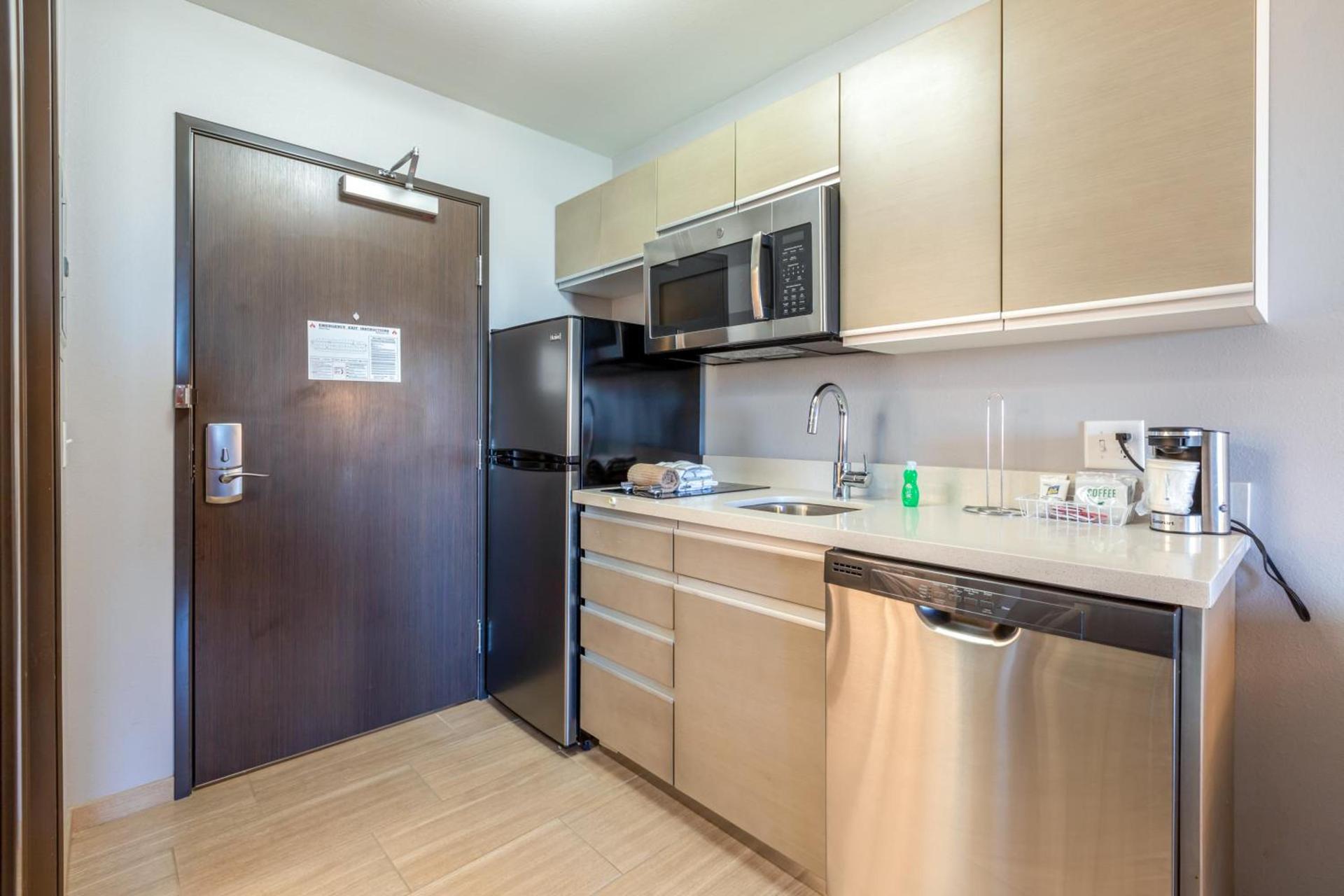 Hawthorn Extended Stay by Wyndham Loveland photo 71