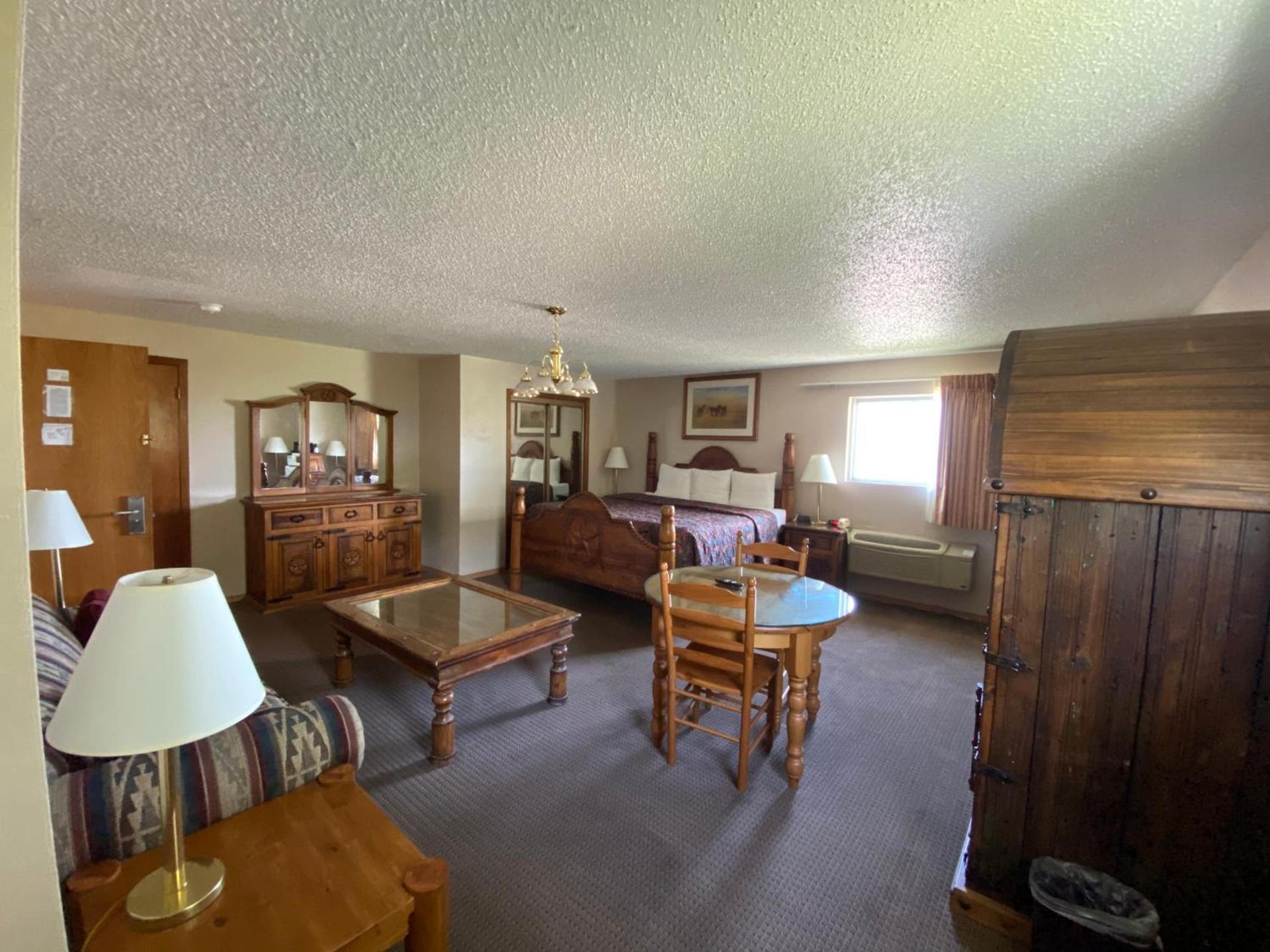 Regency Inn photo 22
