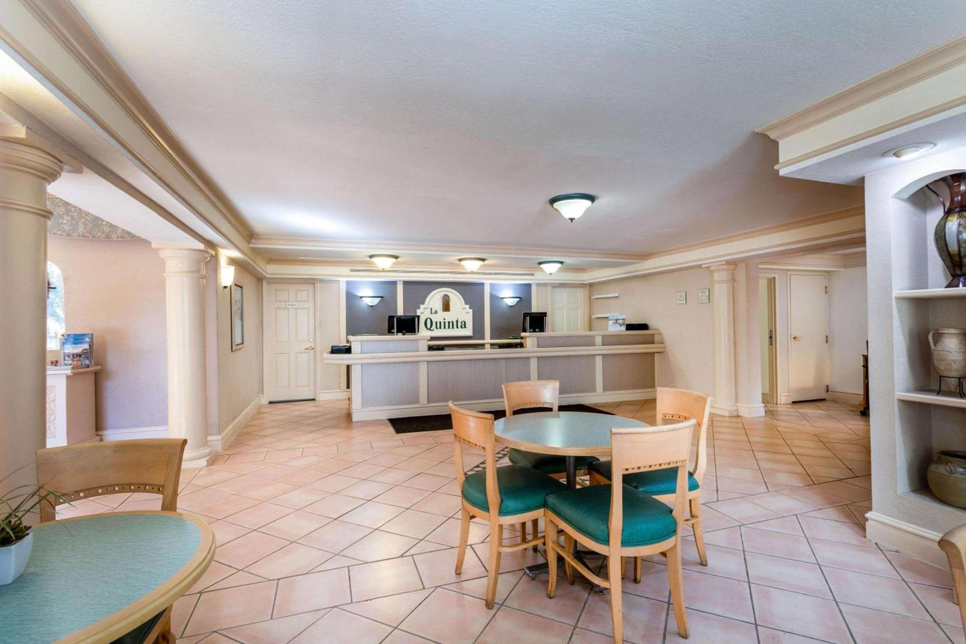 La Quinta Inn by Wyndham Tallahassee North photo 8