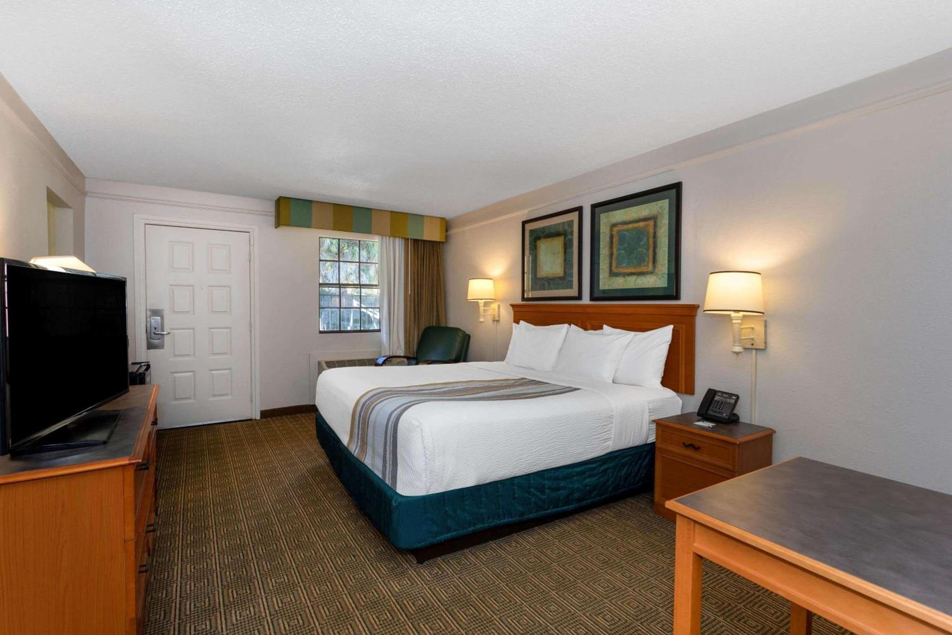 La Quinta Inn by Wyndham Tallahassee North photo 45