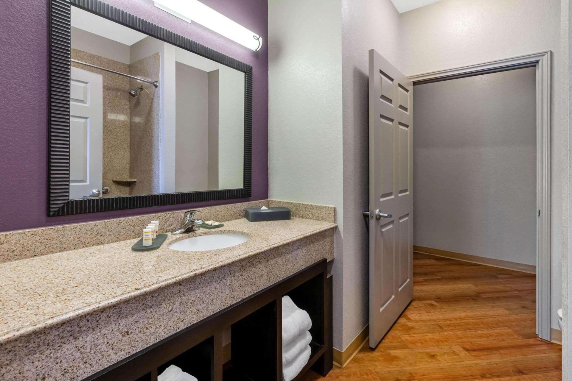 La Quinta by Wyndham Lumberton photo 36