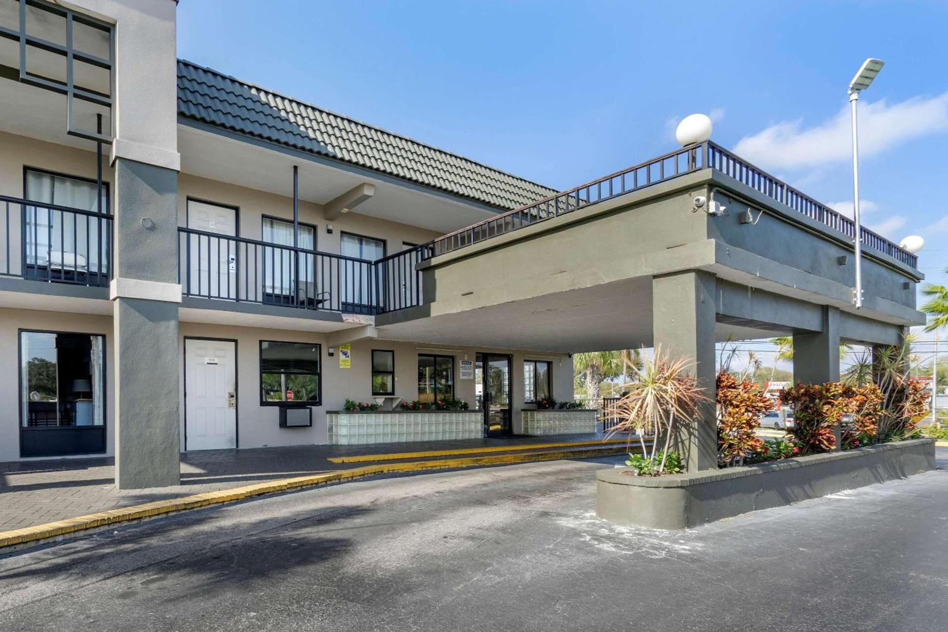Rodeway Inn Clearwater-Dunedin photo 3
