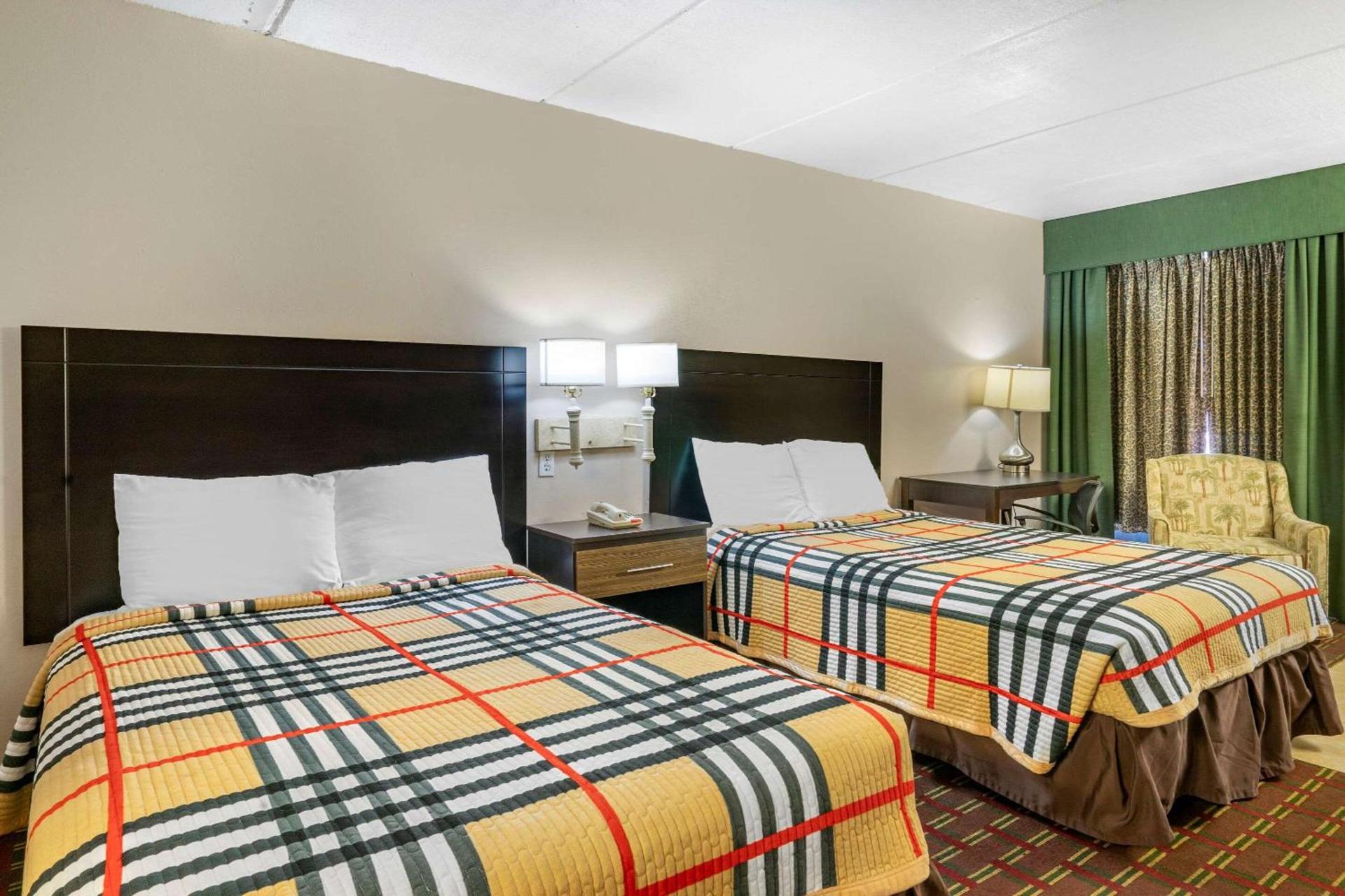 Rodeway Inn Clearwater-Dunedin photo 10