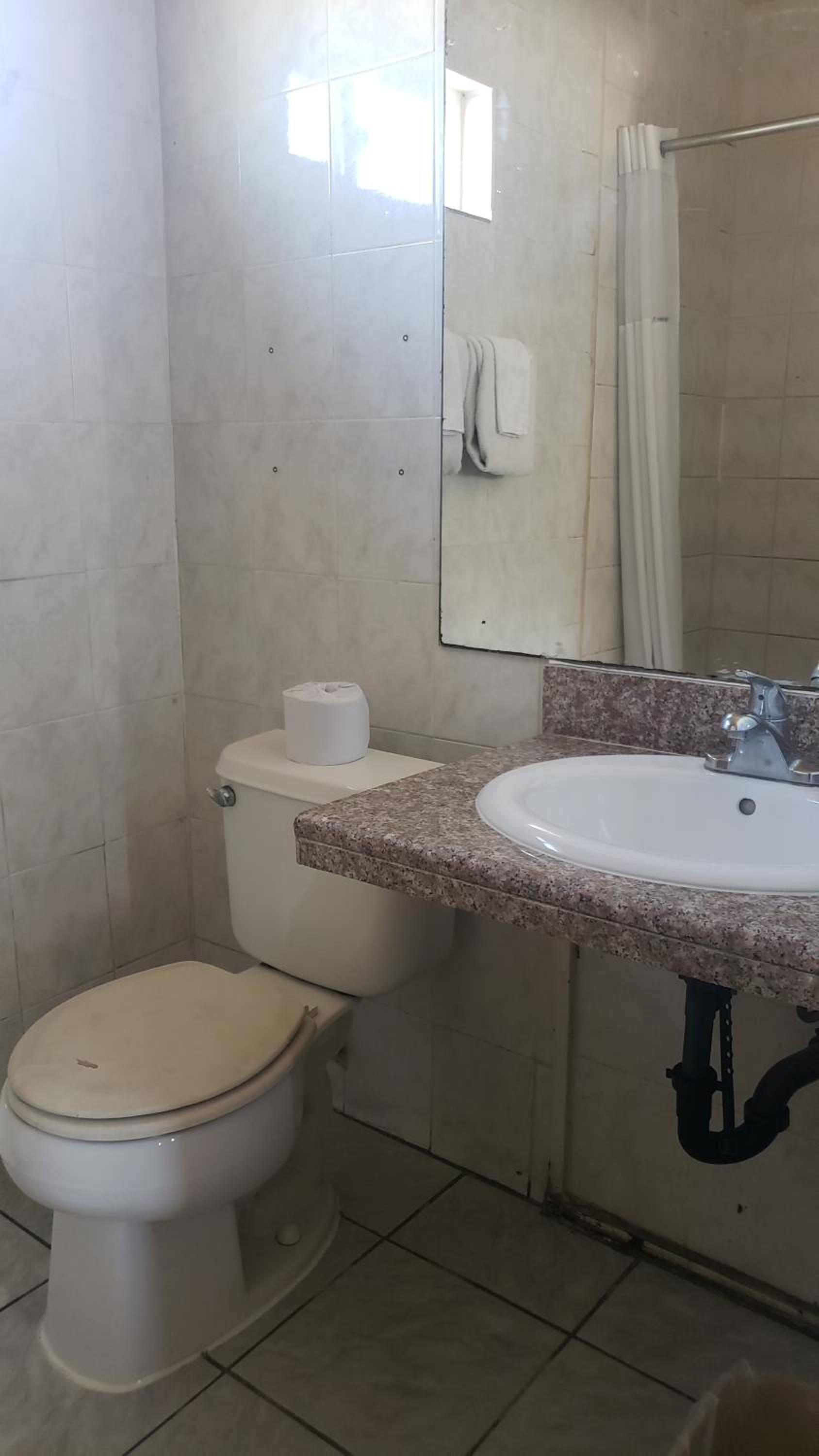 Eagle Inn Motel photo 2