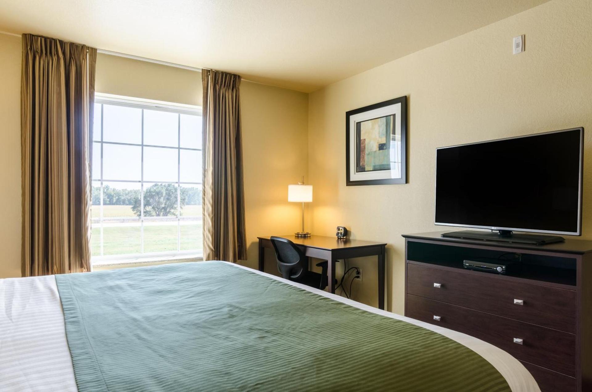 Cobblestone Hotel & Suites - Beulah photo 8