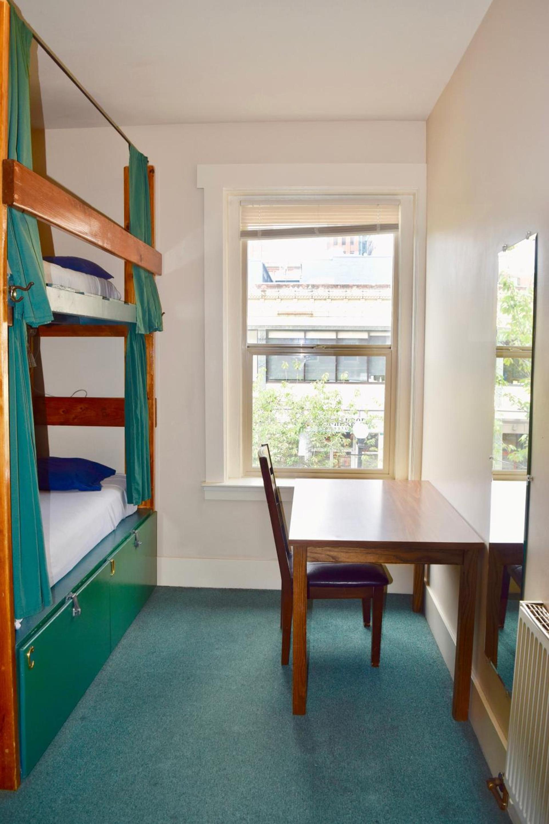Green Tortoise Hostel Seattle photo 10