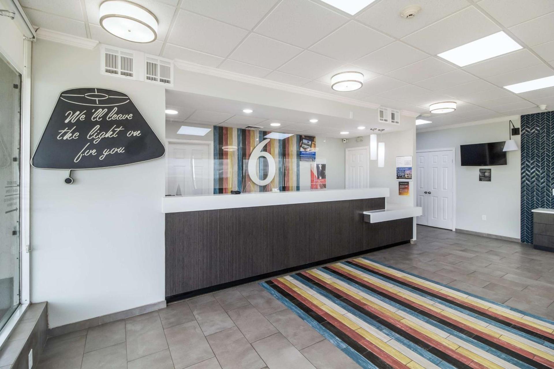 Motel 6 Groves, Tx photo 28