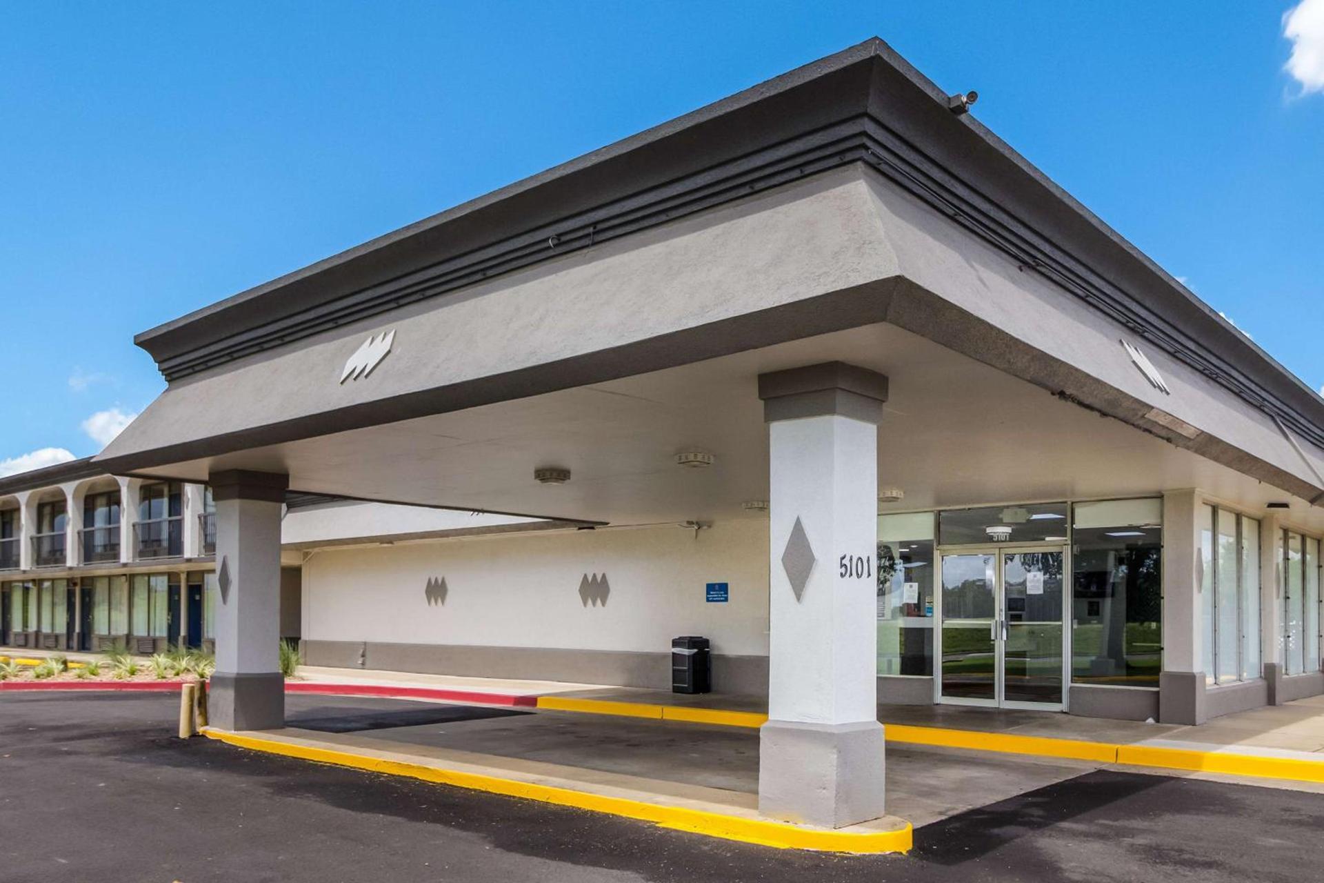 Motel 6 Groves, Tx photo 4