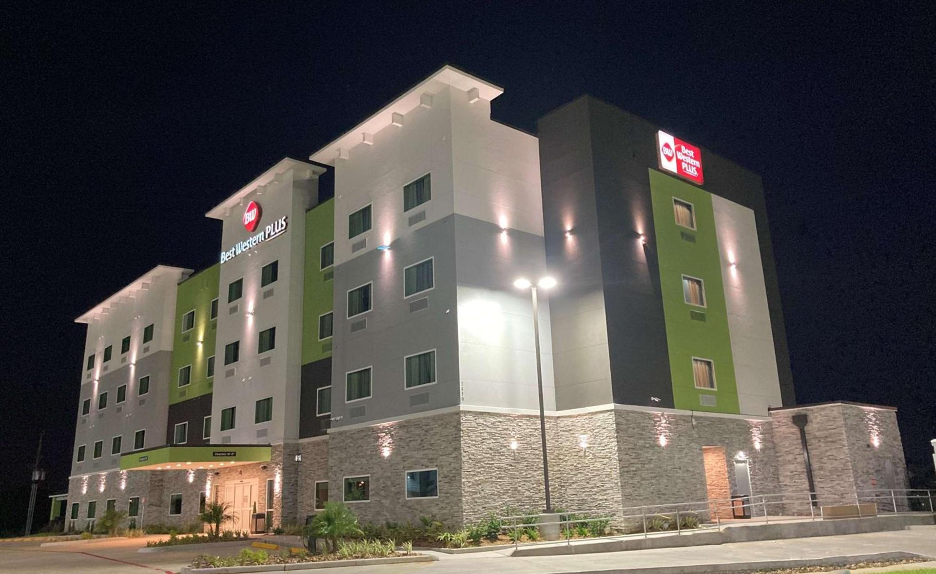 Best Western Plus Mid County photo 1