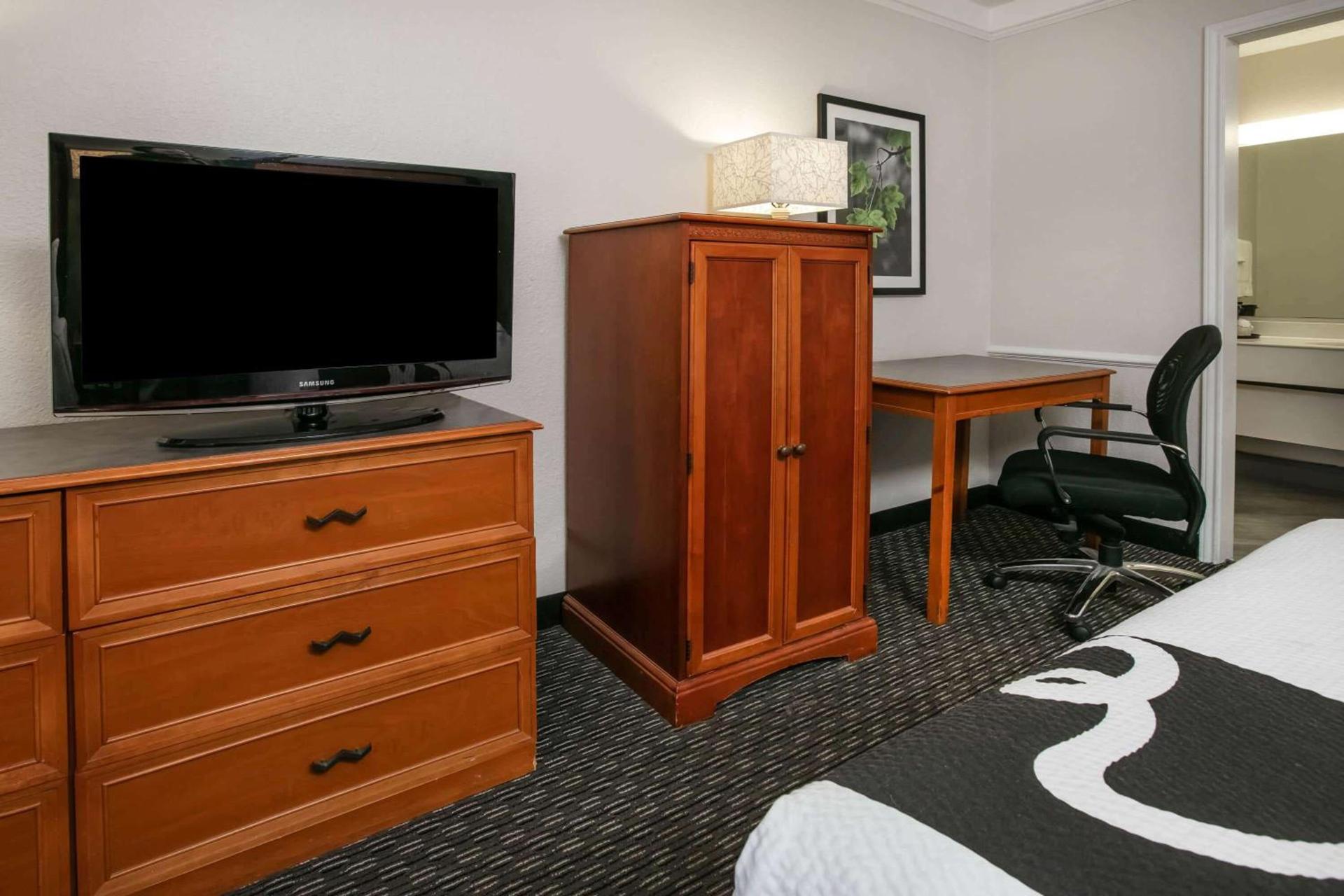 La Quinta Inn by Wyndham Dallas Uptown photo 60