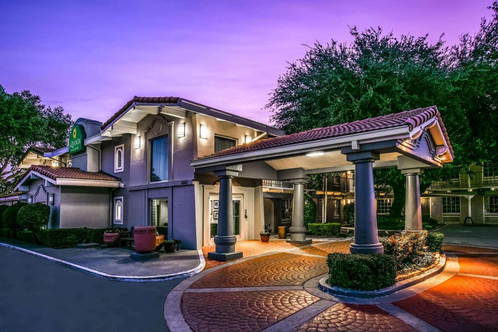 La Quinta Inn by Wyndham Dallas Uptown photo 33