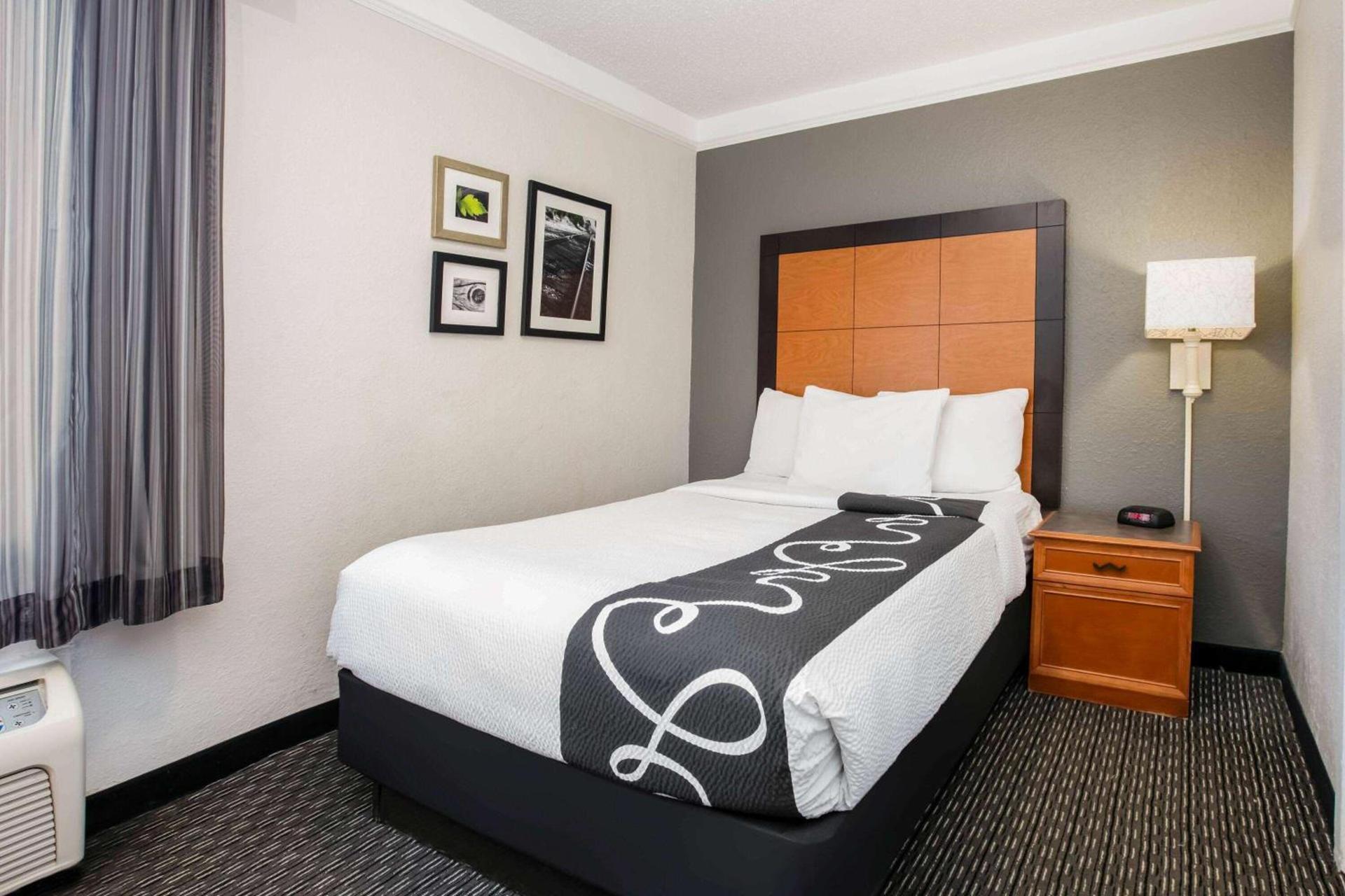La Quinta Inn by Wyndham Dallas Uptown photo 79