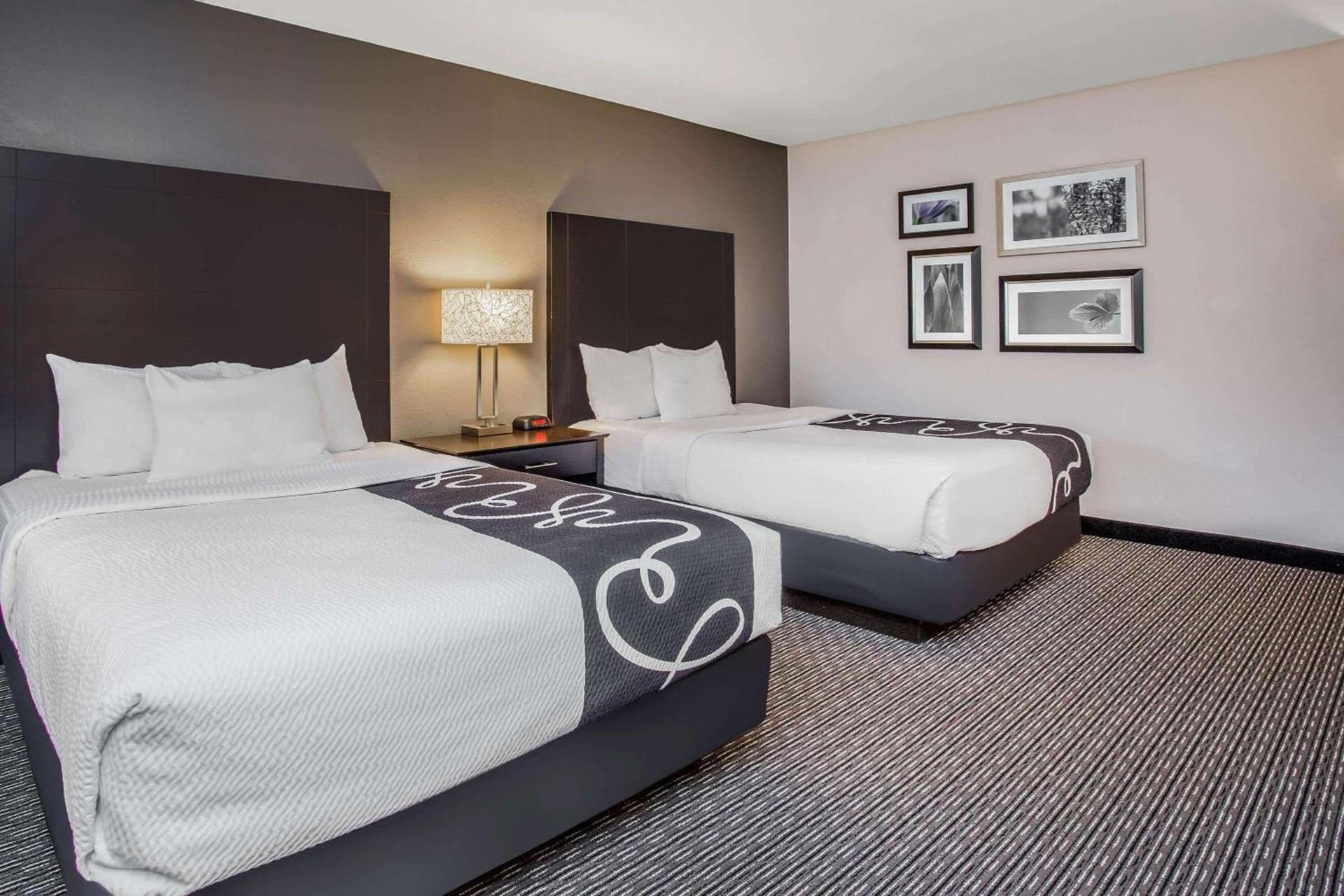 La Quinta Inn by Wyndham Oshkosh photo 37