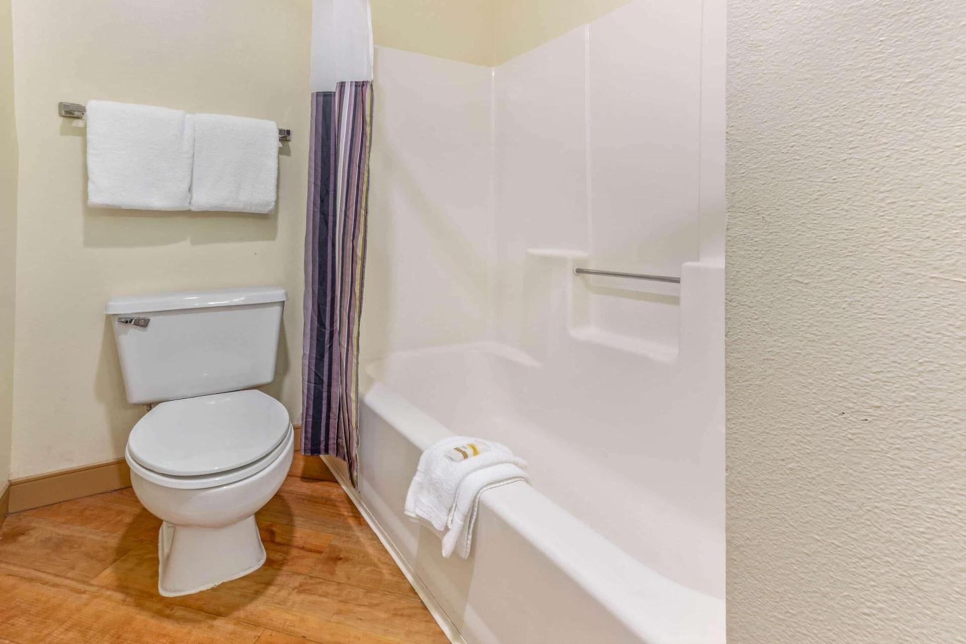 La Quinta by Wyndham Tampa Brandon West photo 7