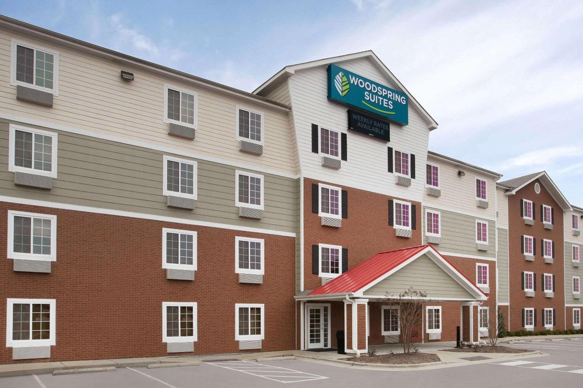 WoodSpring Suites Raleigh Northeast Wake Forest photo 2