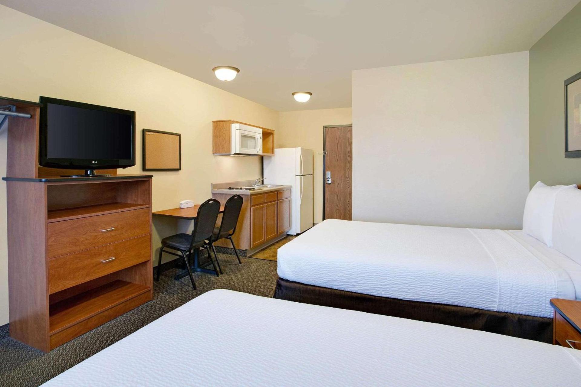 WoodSpring Suites Raleigh Northeast Wake Forest photo 9