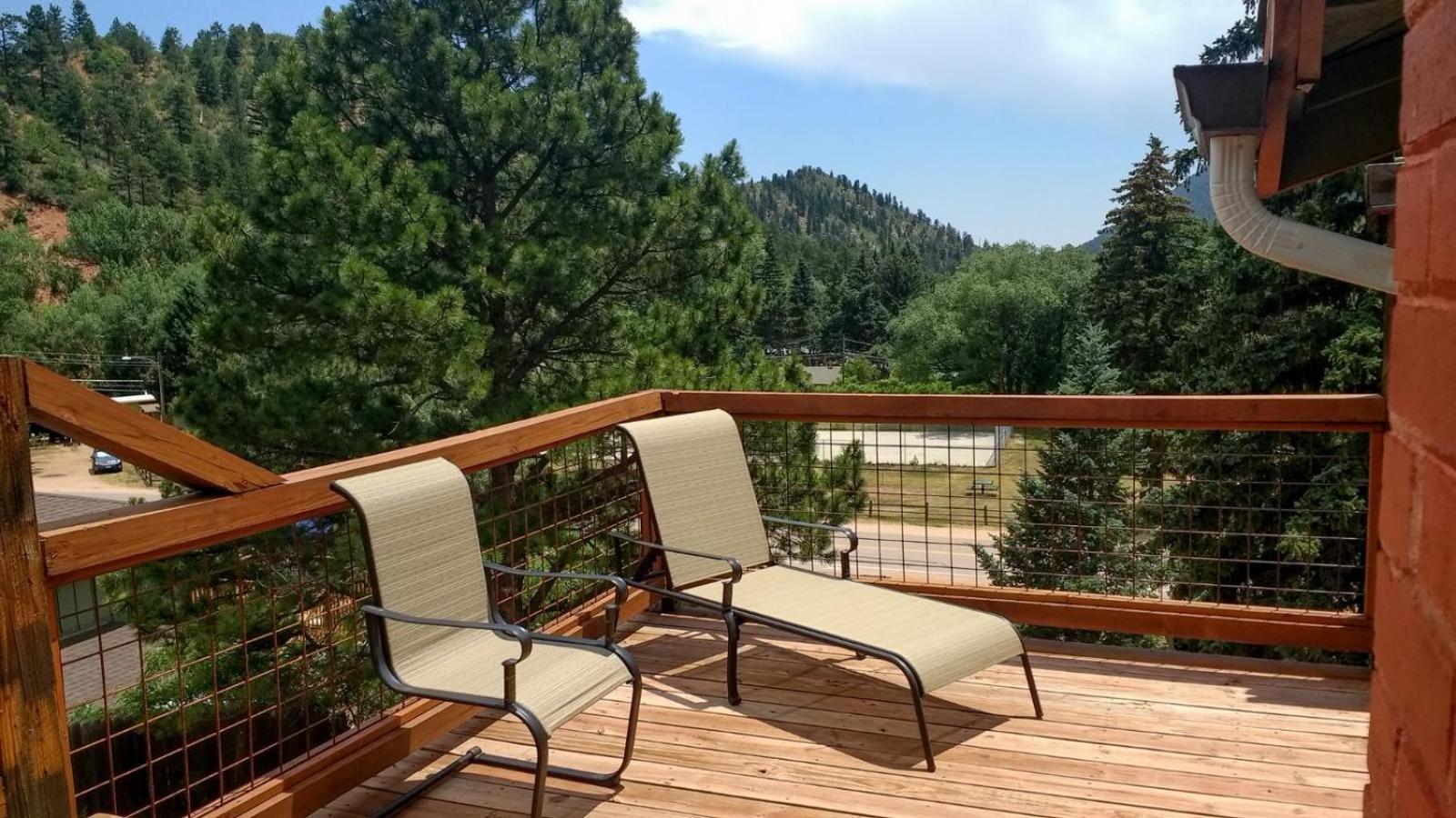 Green Mountain Falls Lodge photo 25