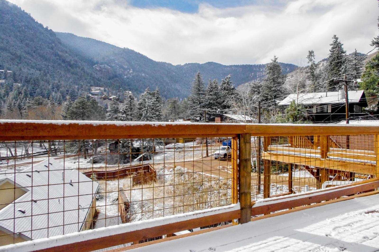 Green Mountain Falls Lodge photo 24