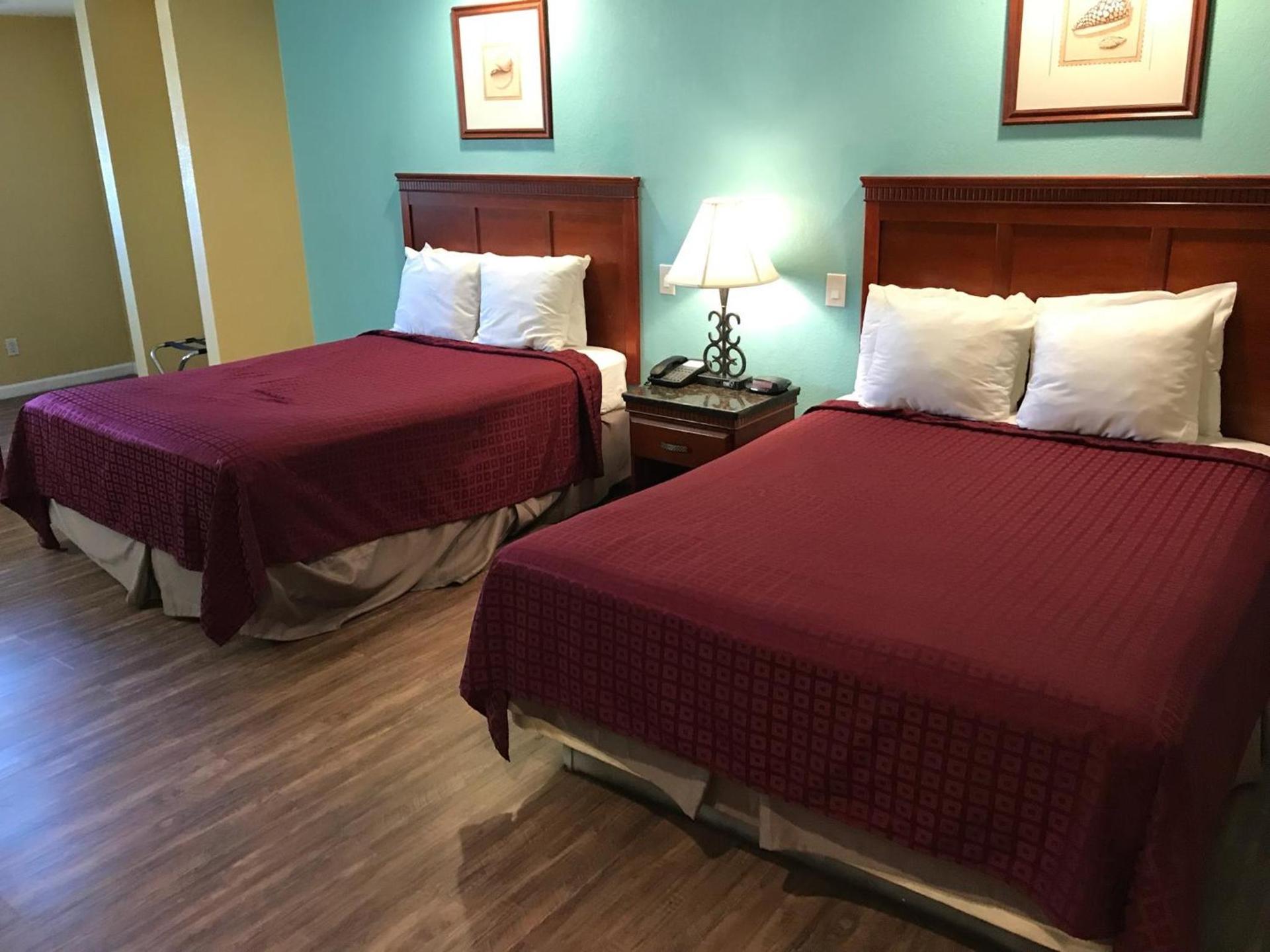 Travelodge by Wyndham San Diego SeaWorld photo 13