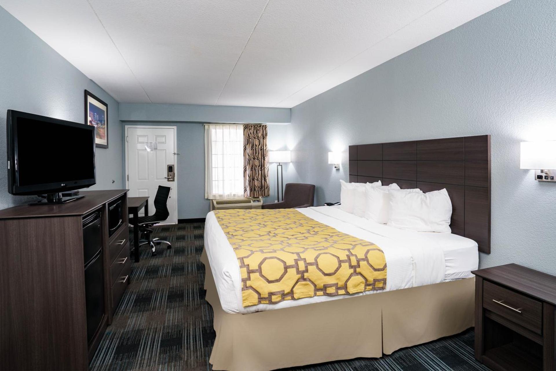 Baymont by Wyndham Gallatin photo 21
